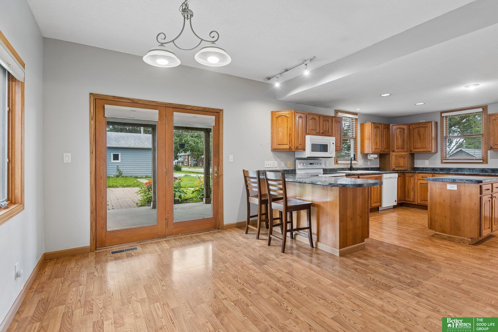 301 N Walnut Street