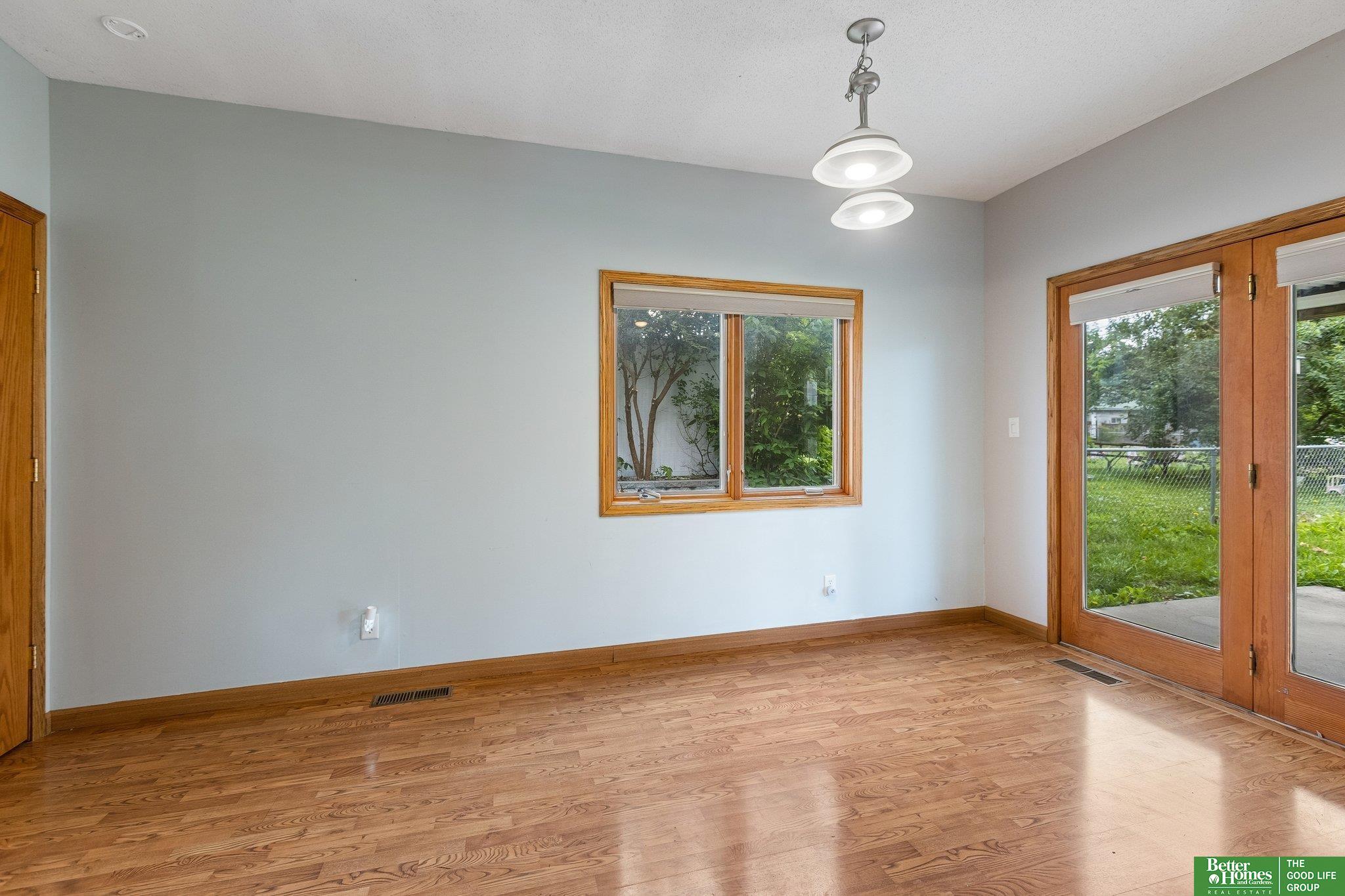 301 N Walnut Street
