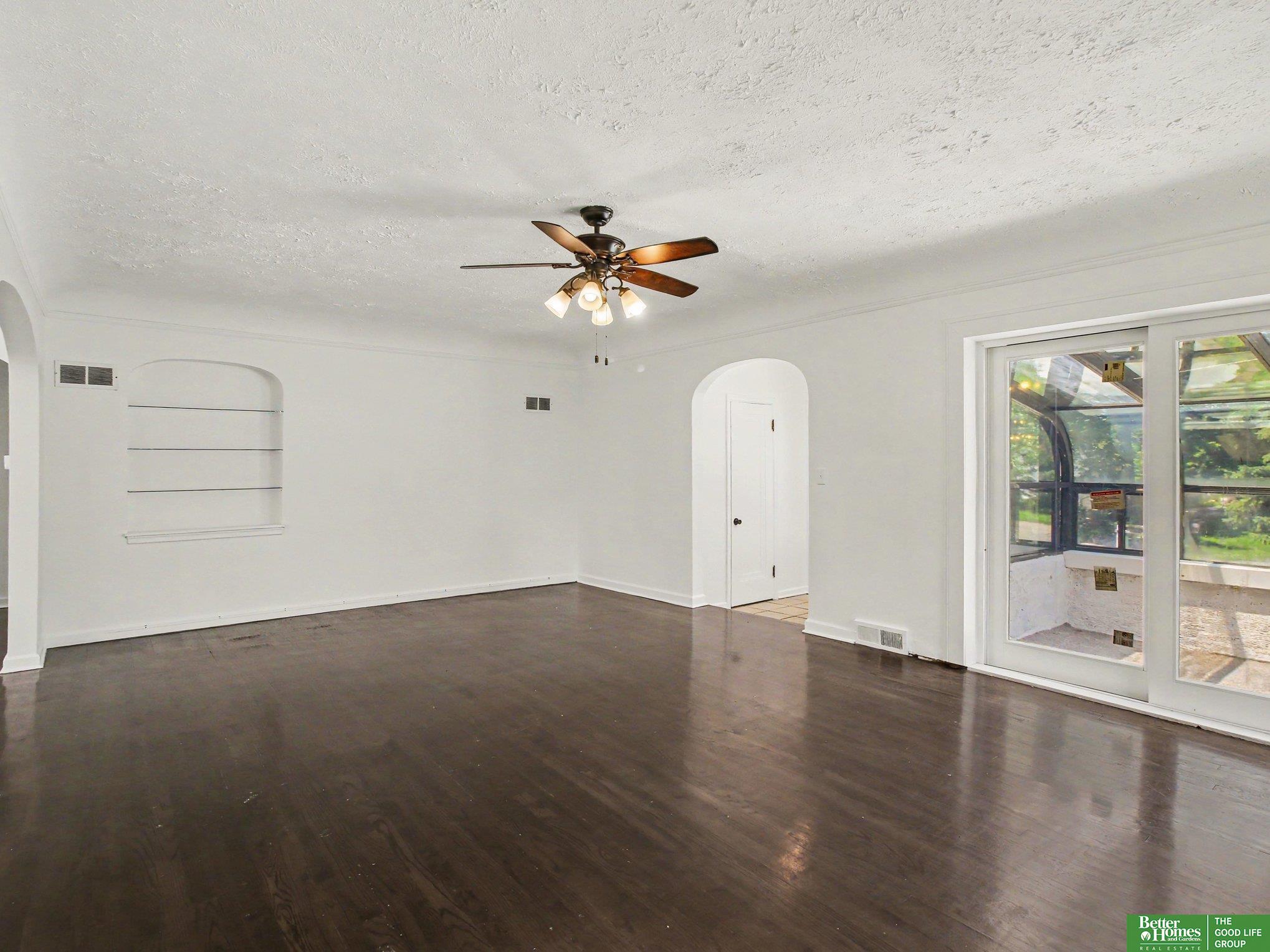 306 Bellevue Boulevard