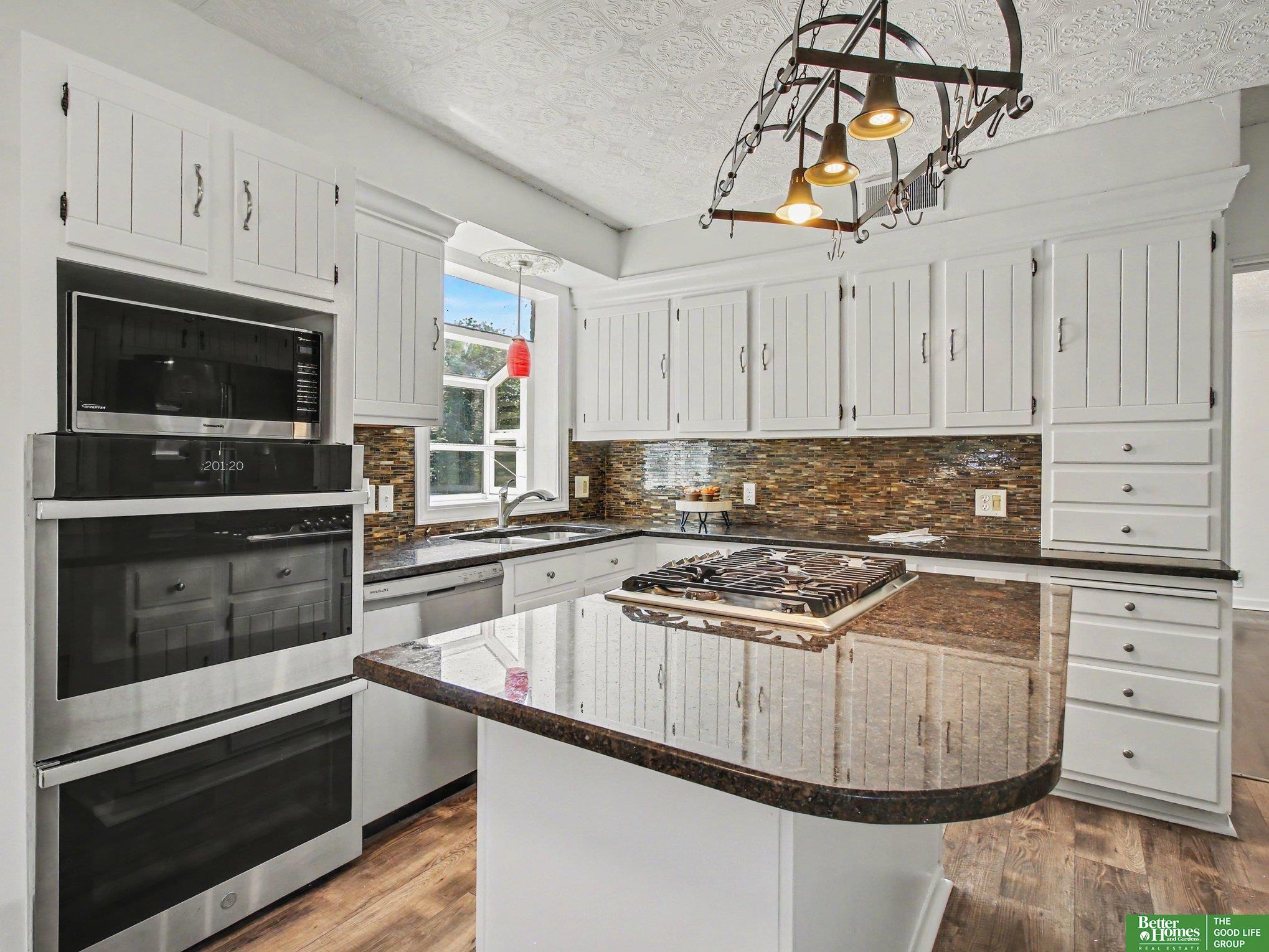 306 Bellevue Boulevard