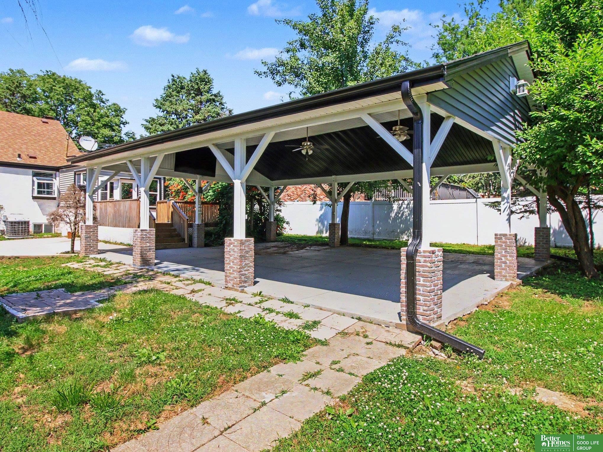 306 Bellevue Boulevard