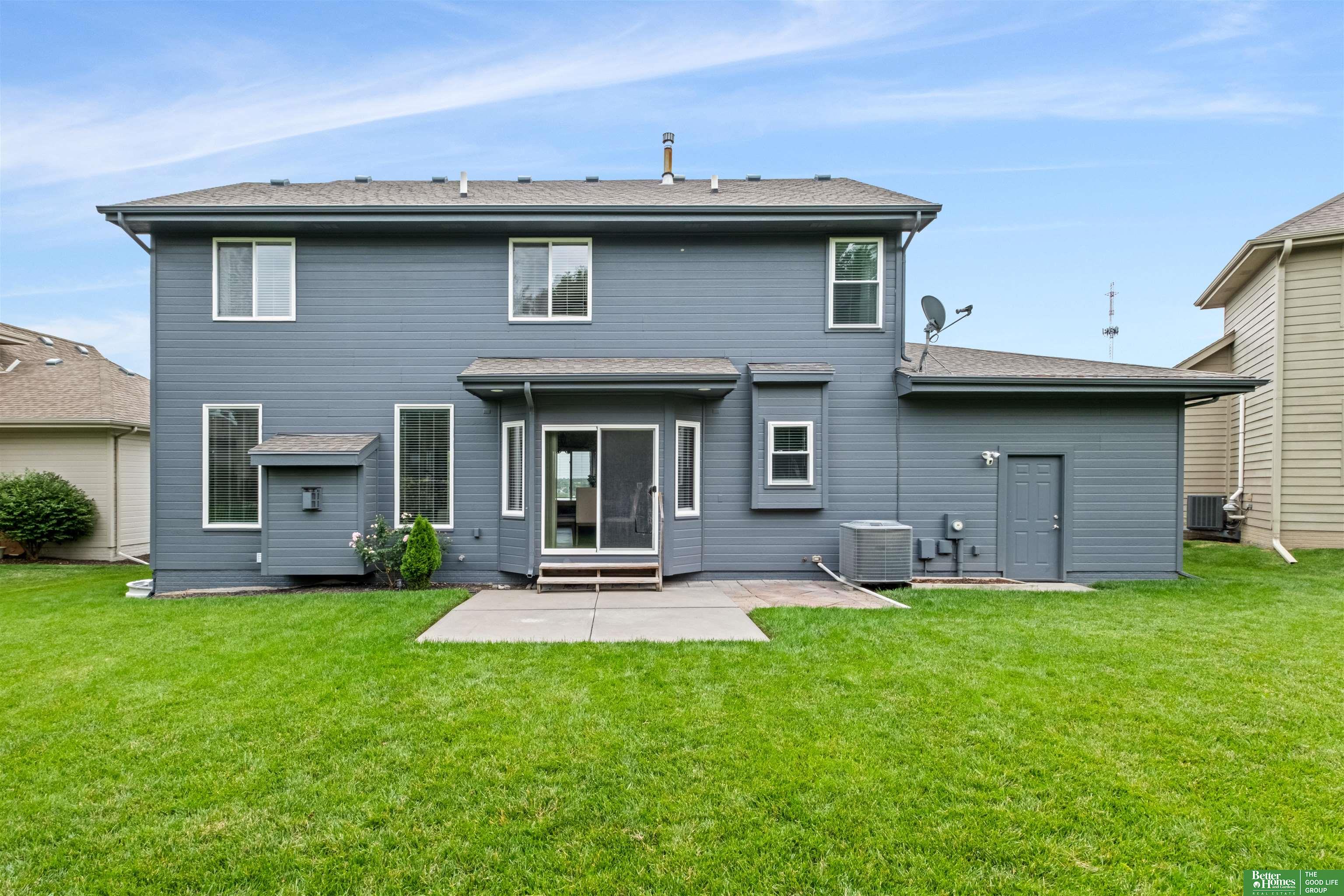 1208 N 181st Street