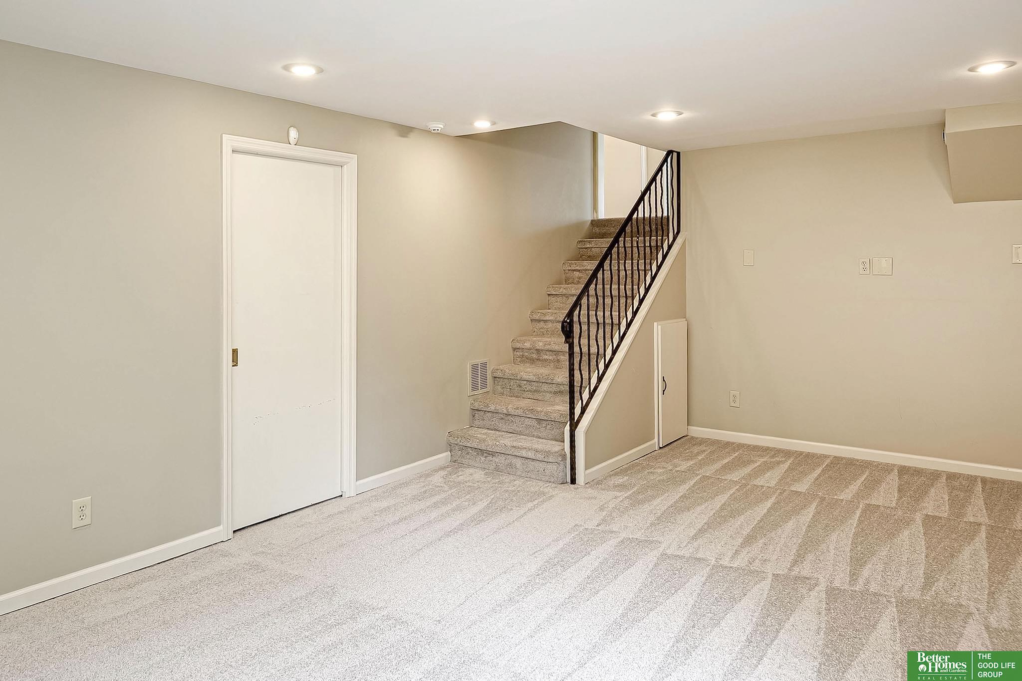 16010 Rolling Ridge Road
