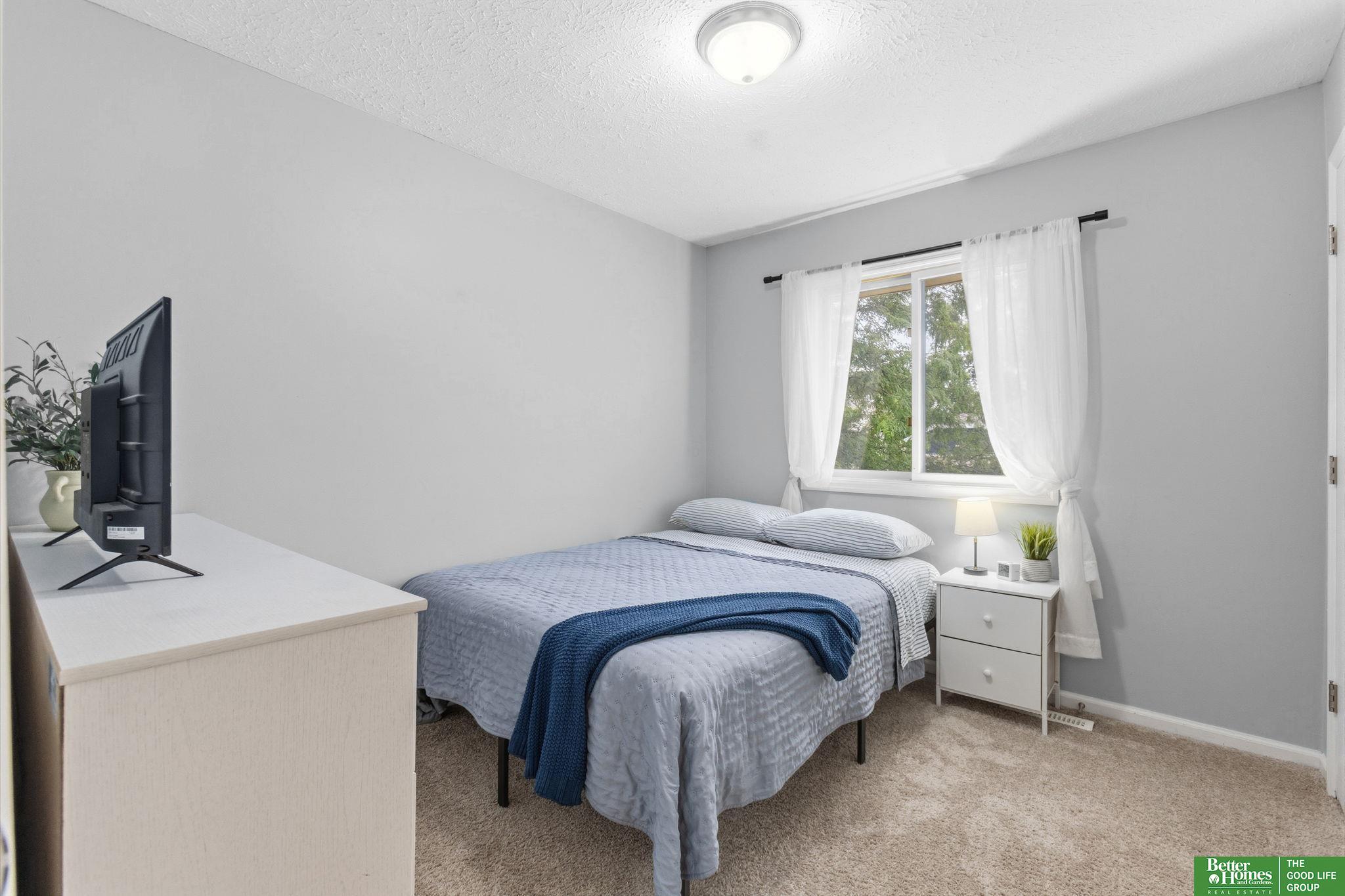 11212 Z Street