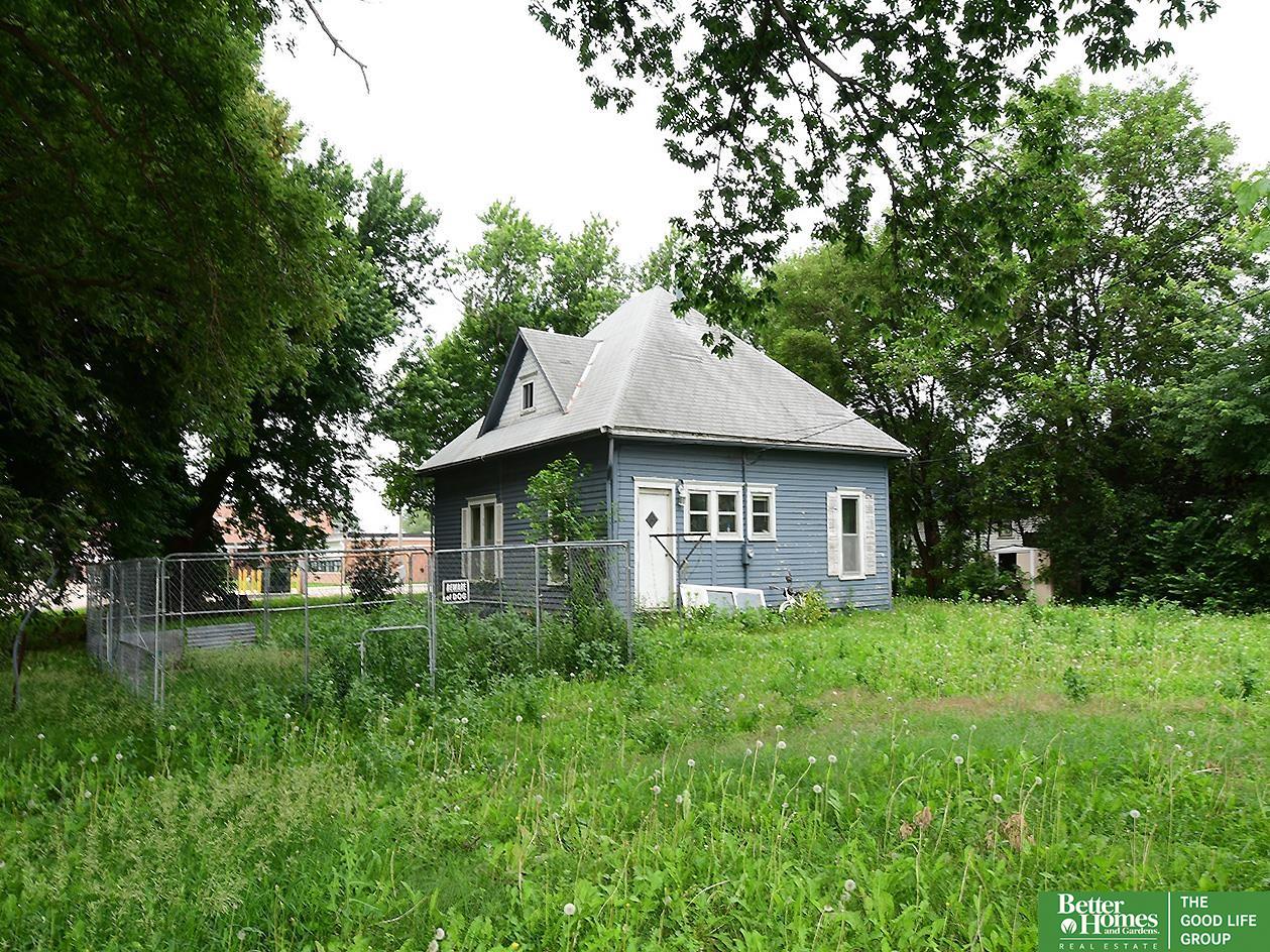 355 Pawnee Street