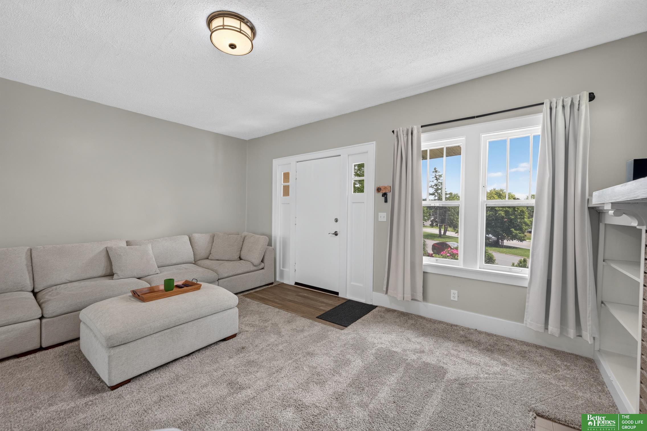 2370 Fontenelle Boulevard