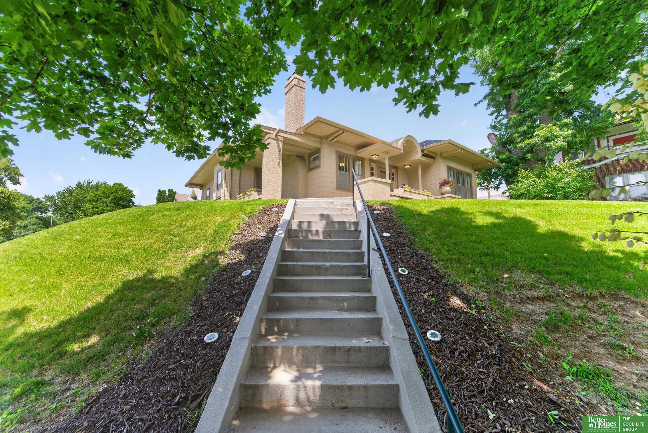 2370 Fontenelle Boulevard