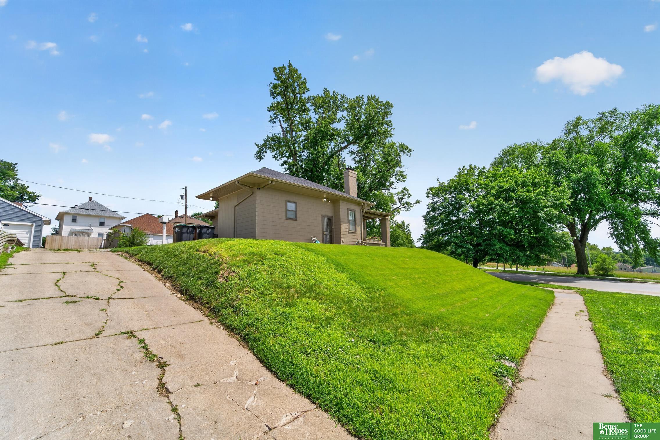 2370 Fontenelle Boulevard