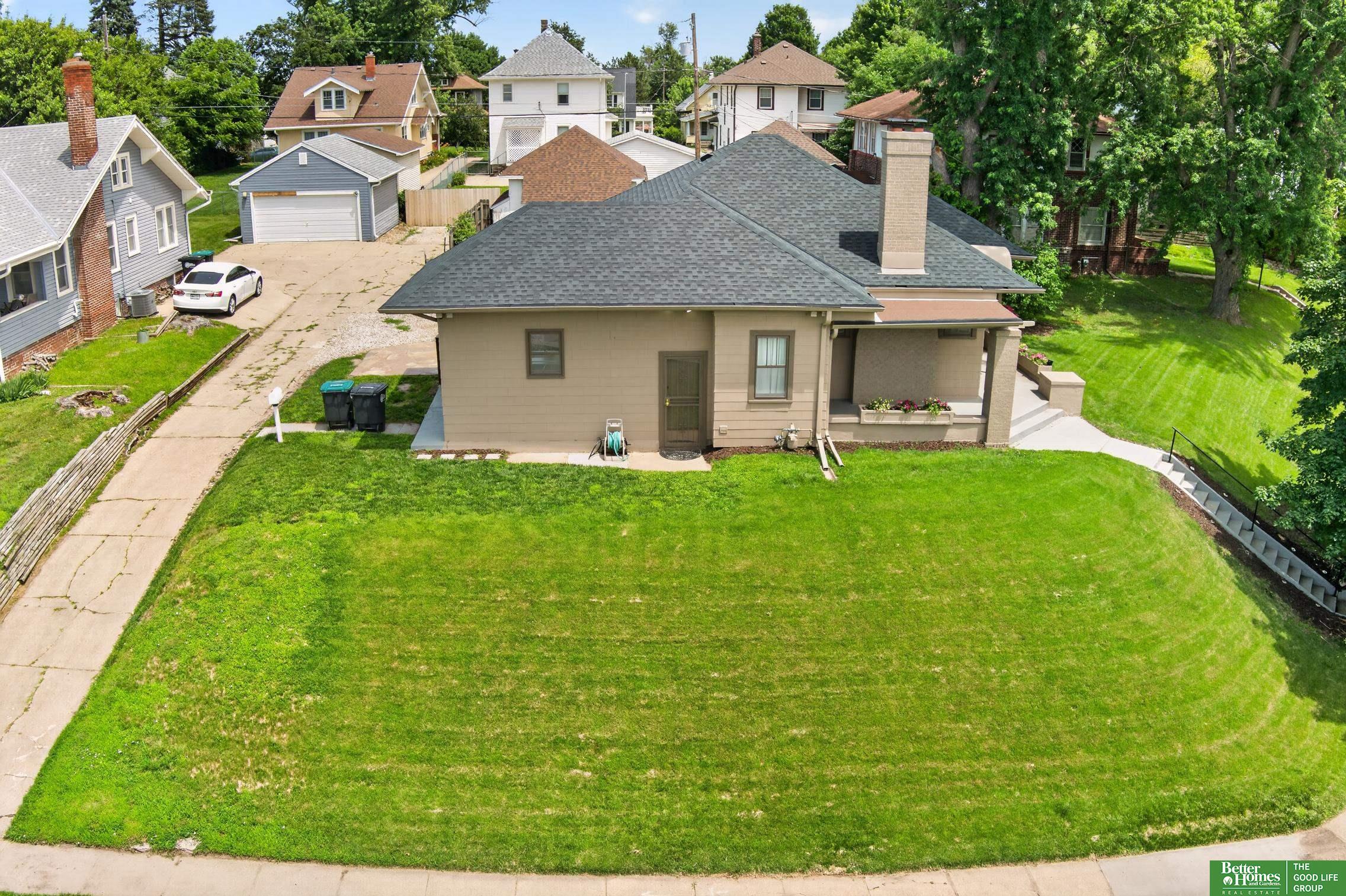 2370 Fontenelle Boulevard