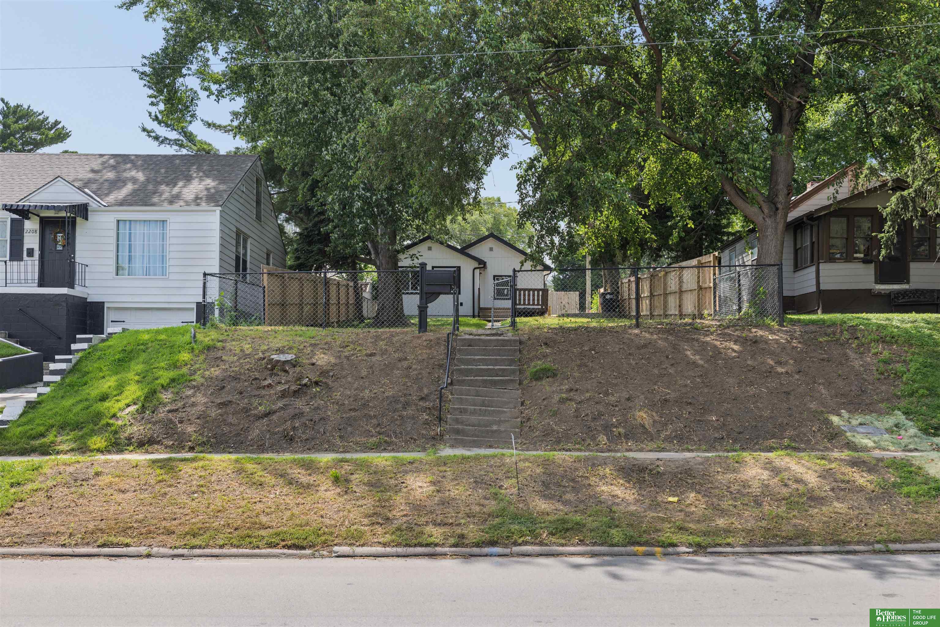 2210 N 60 Street