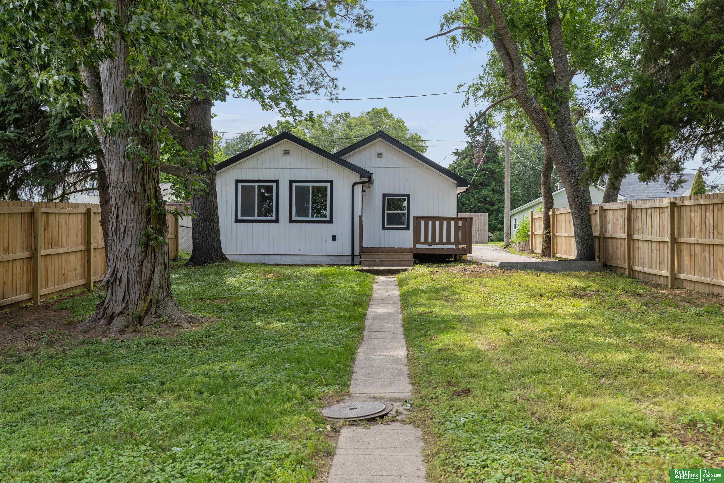 2210 N 60 Street