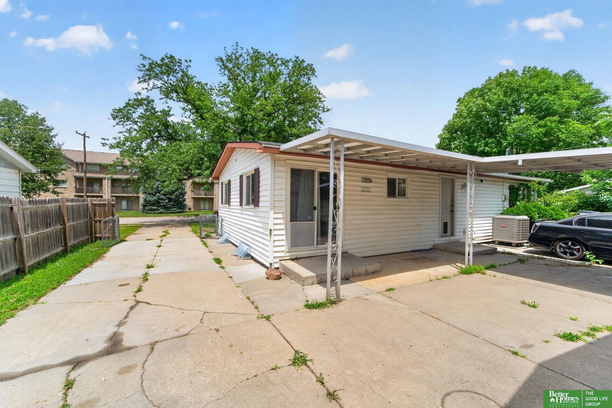 1321 W South Street