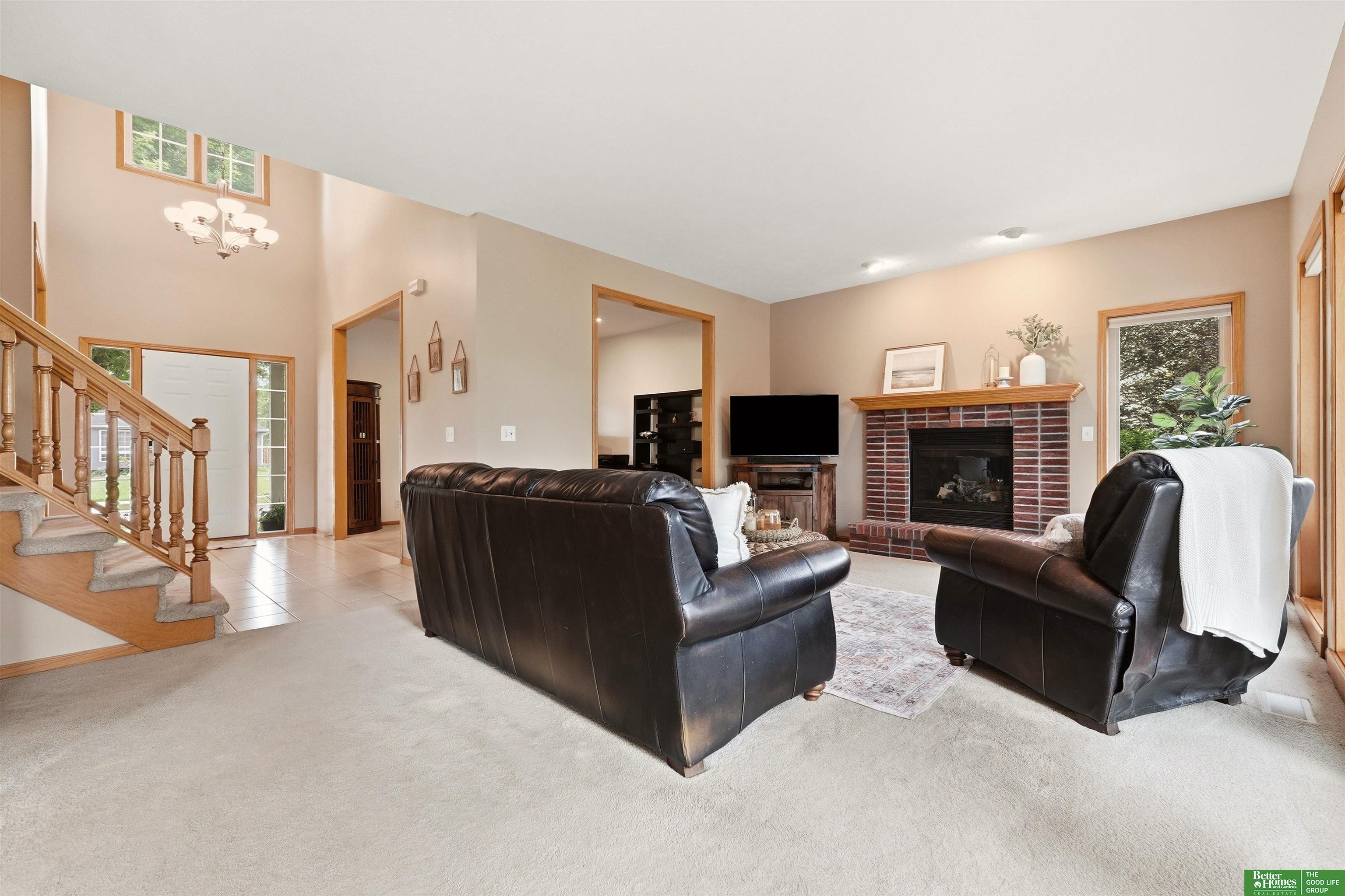 1910 greyson Drive