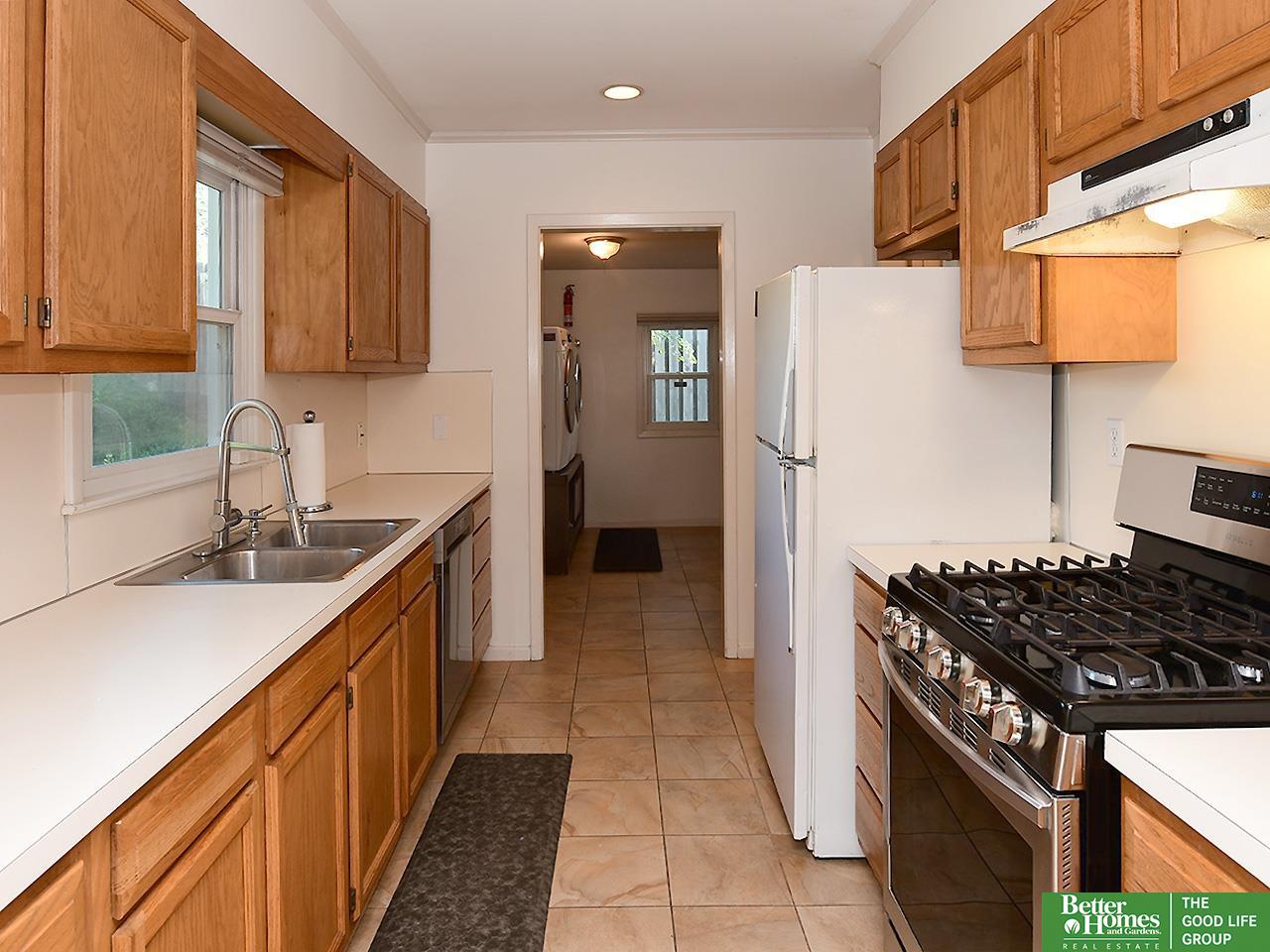 542 S 87 Circle