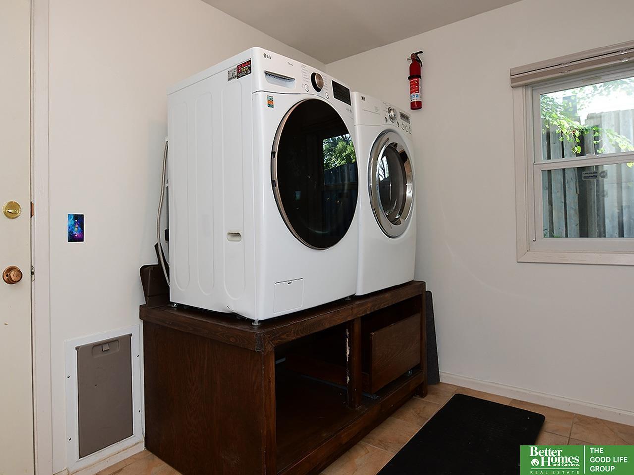 542 S 87 Circle