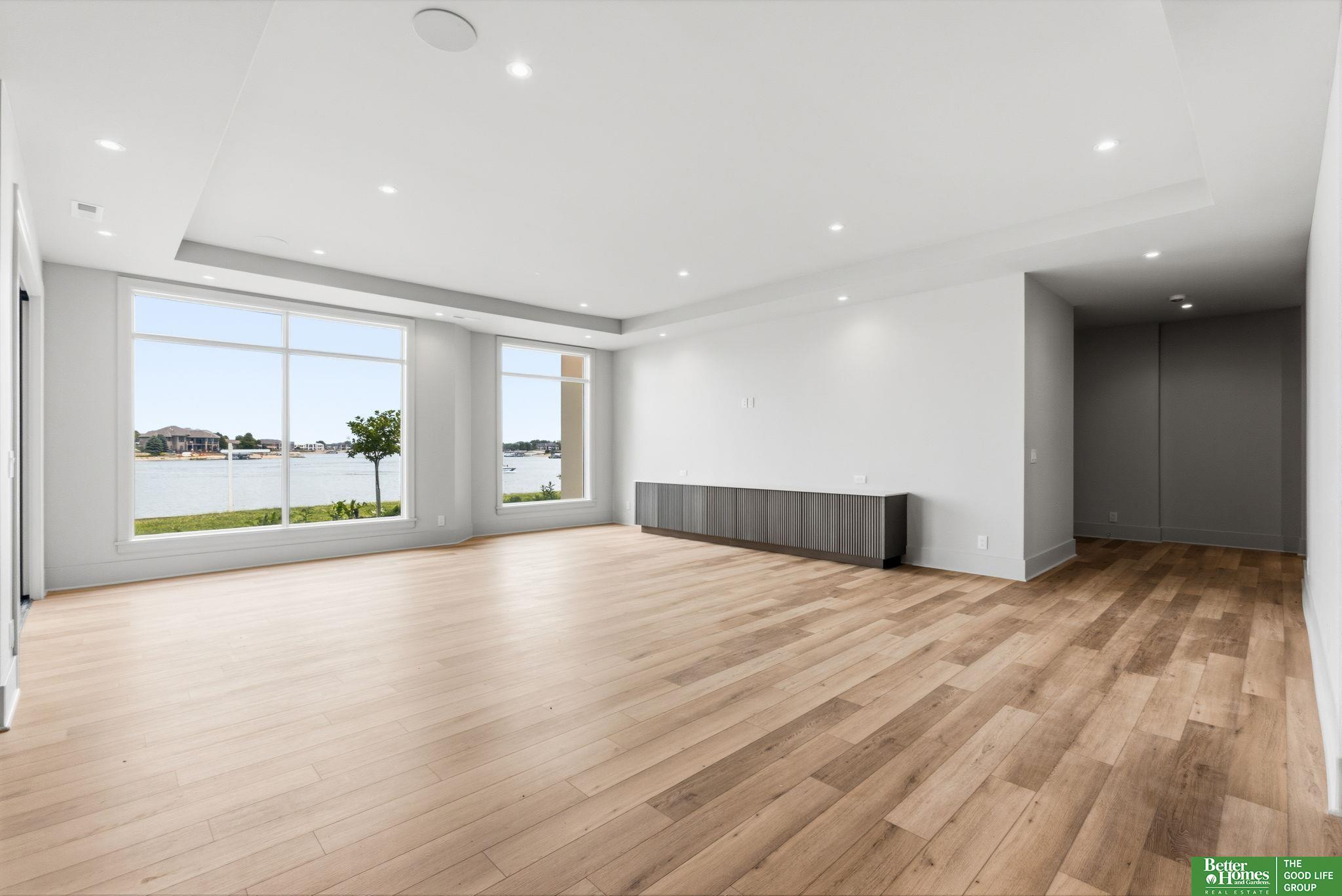 25016 Emile Circle
