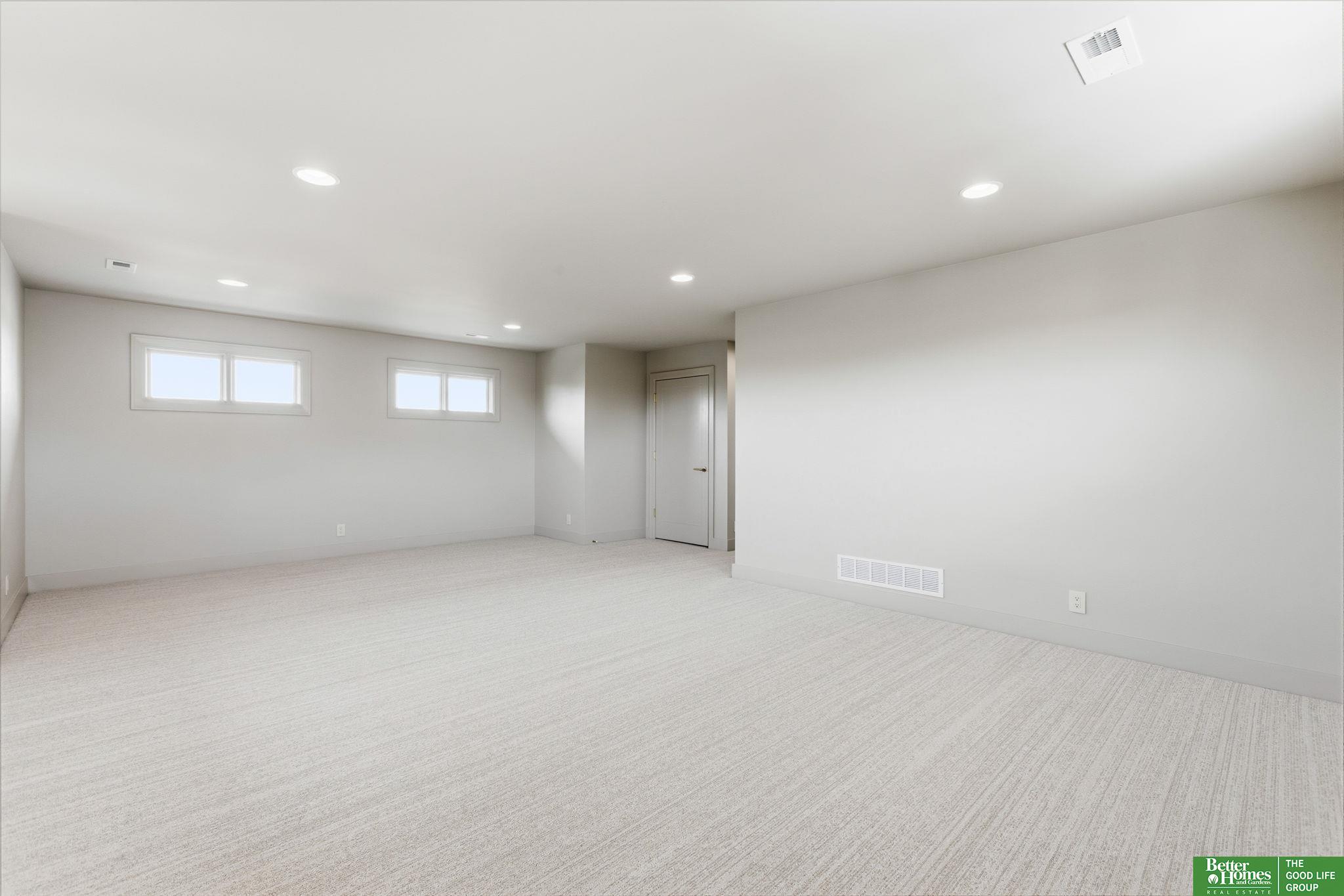 25016 Emile Circle