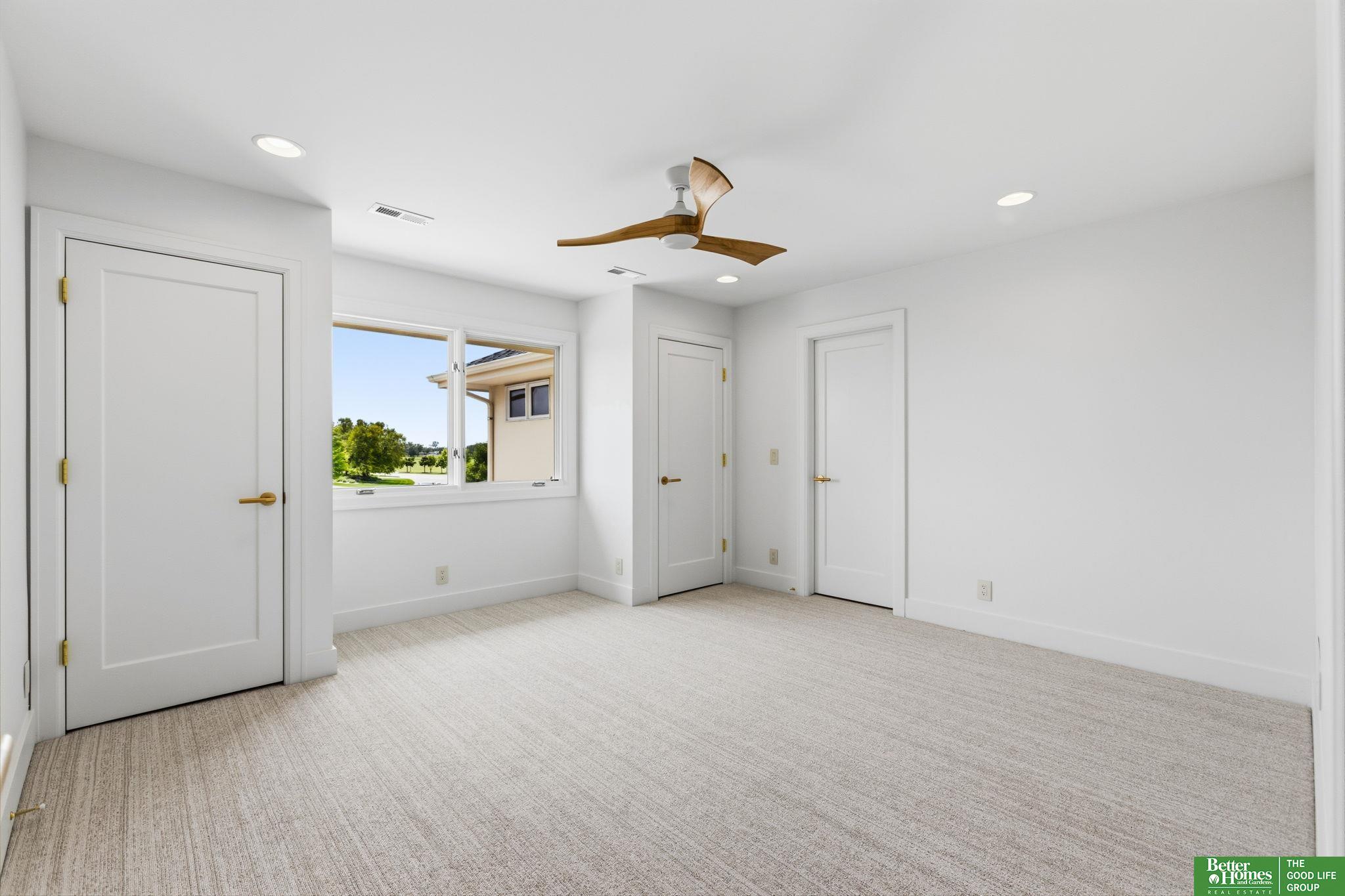 25016 Emile Circle