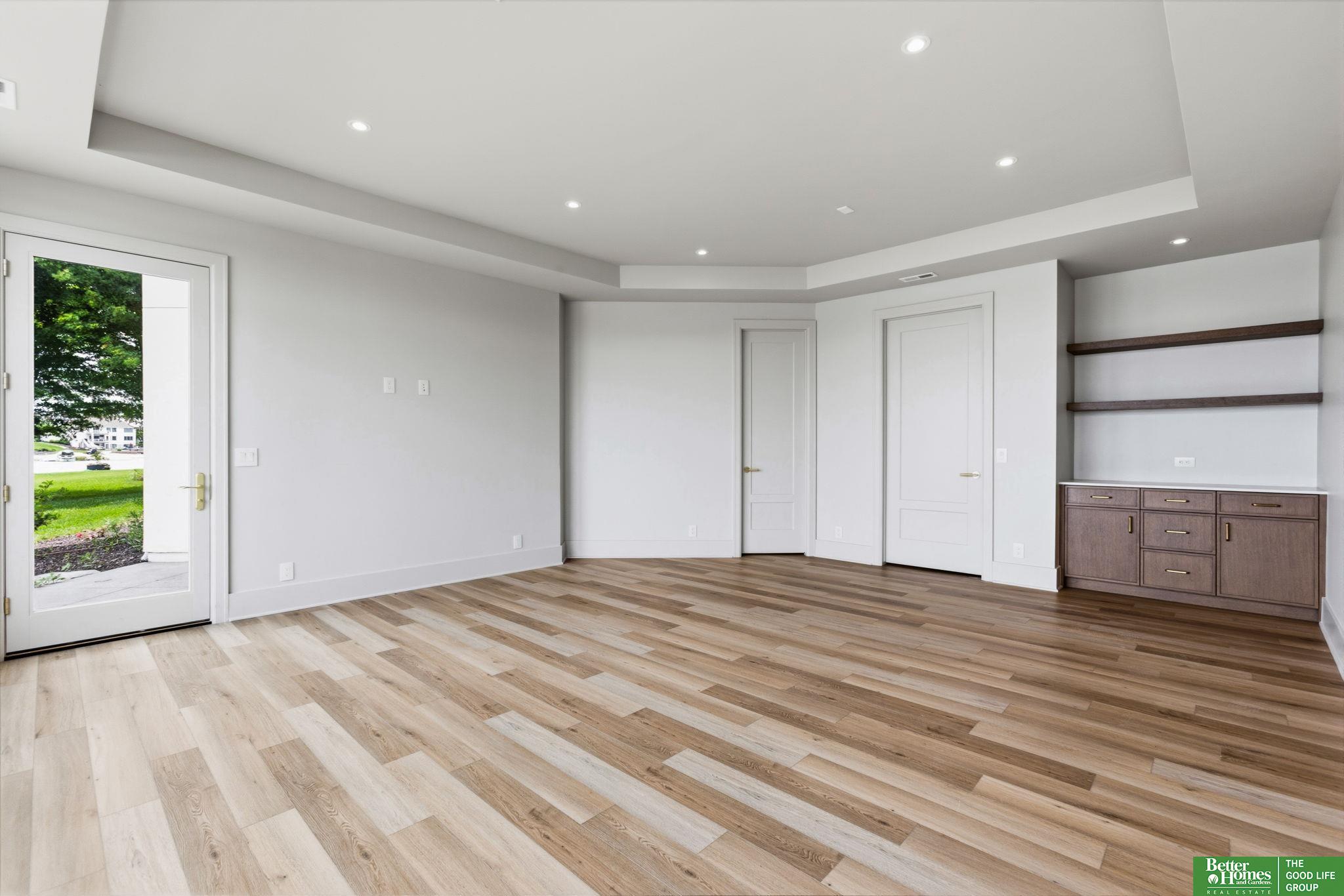 25016 Emile Circle