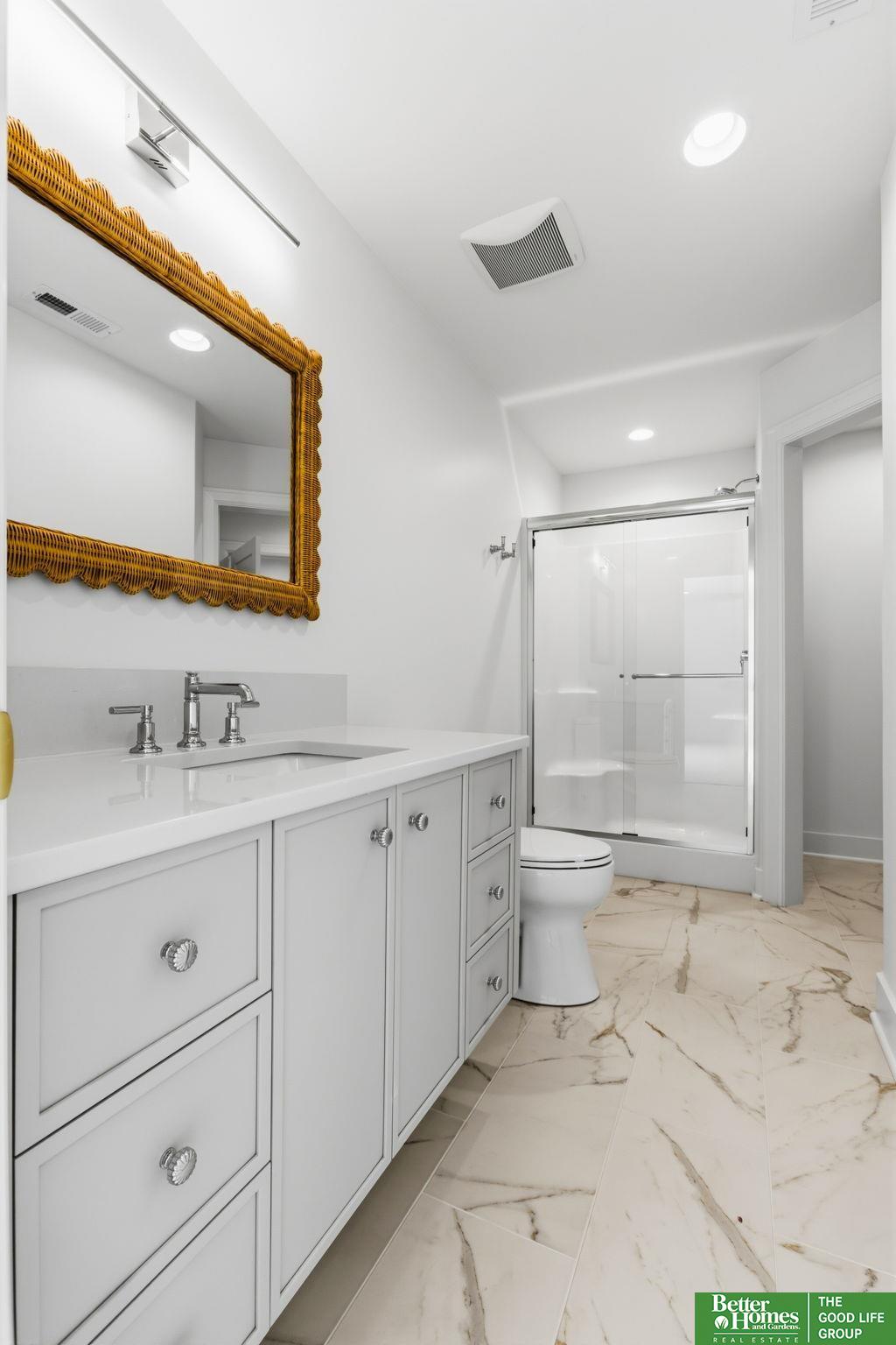 25016 Emile Circle