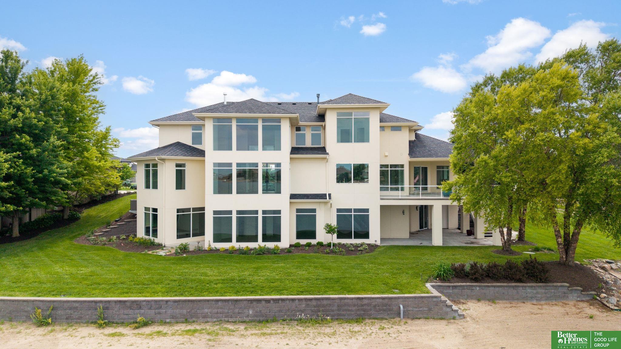 25016 Emile Circle