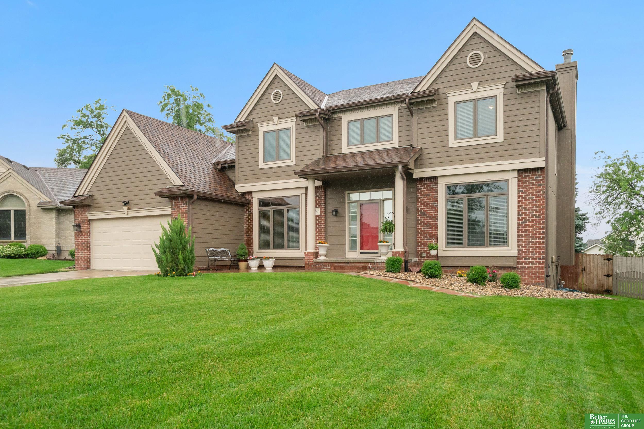 16827 O Circle