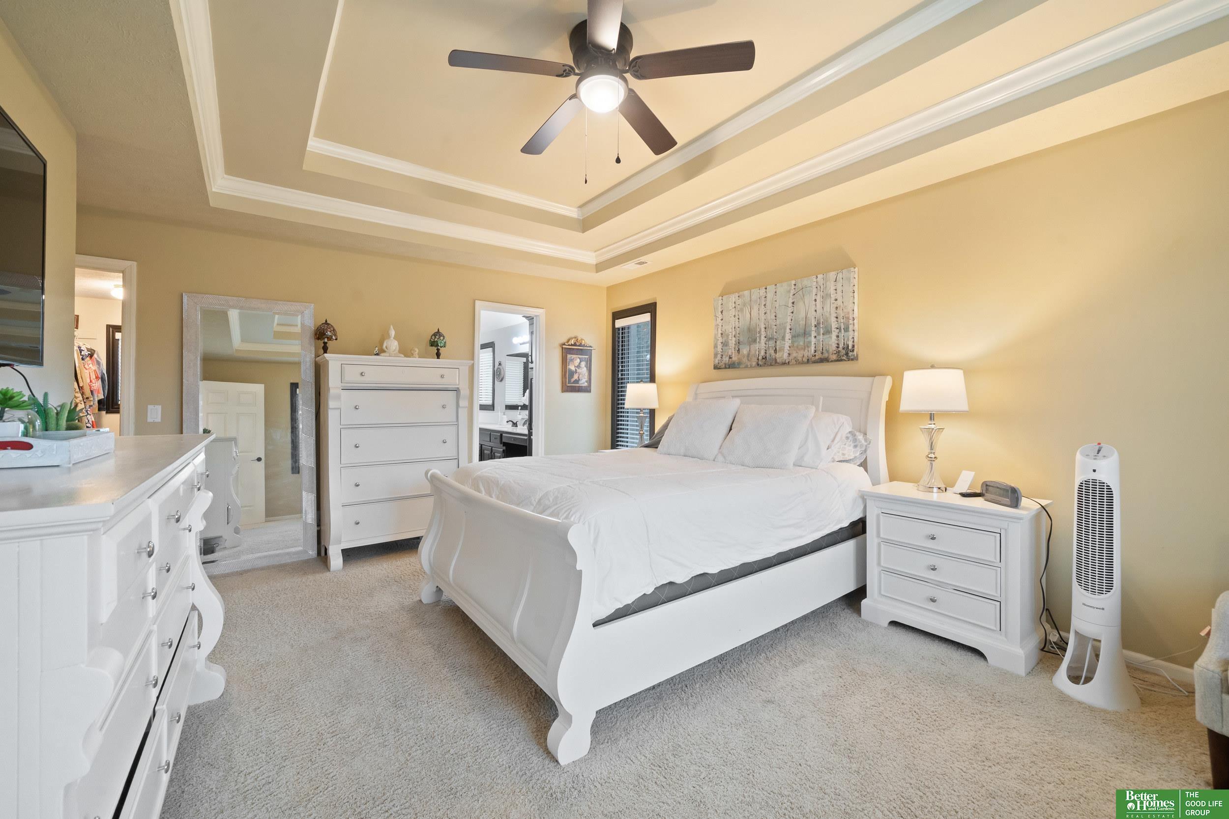 16827 O Circle