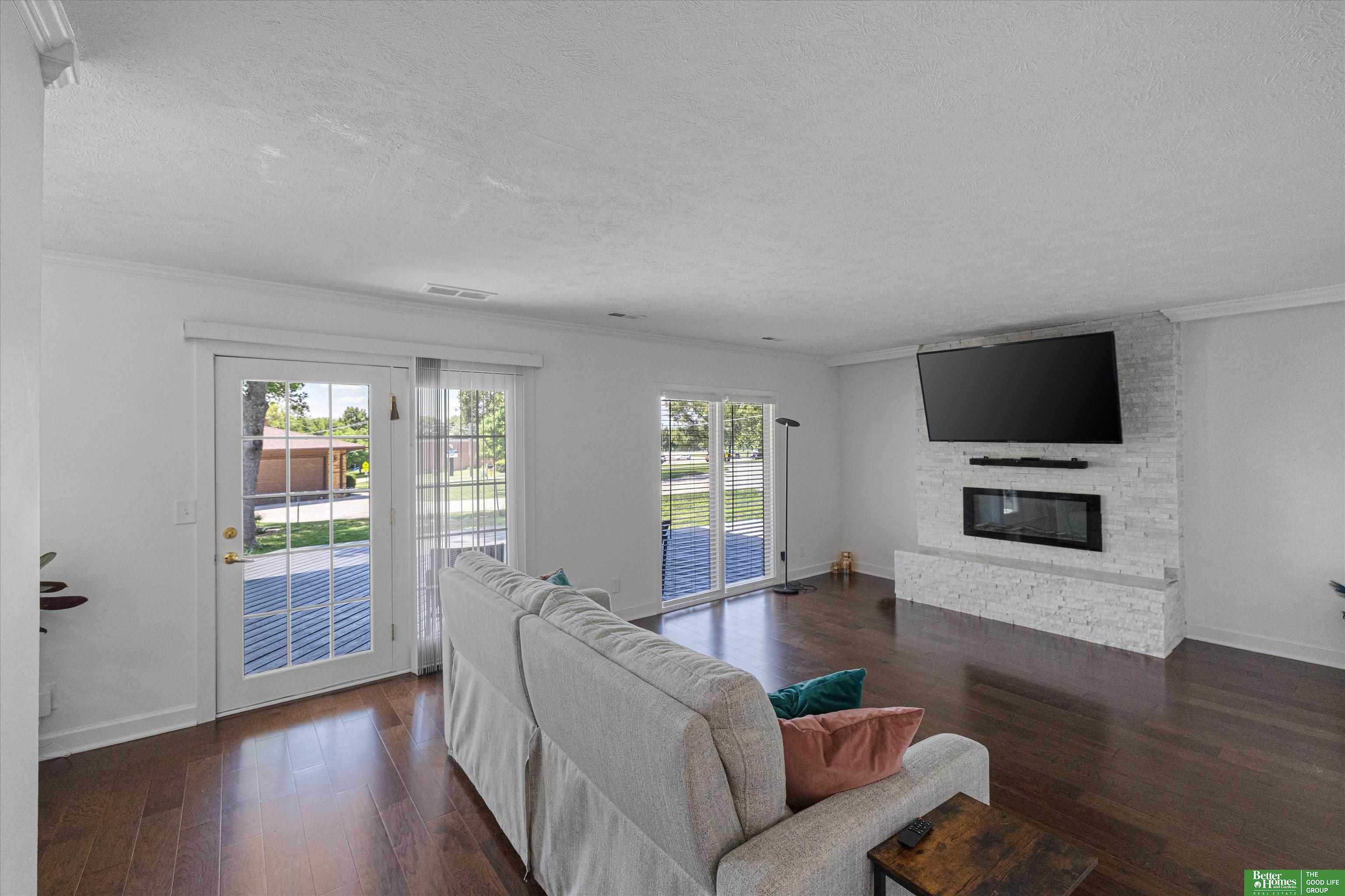 1107 Somerset Drive