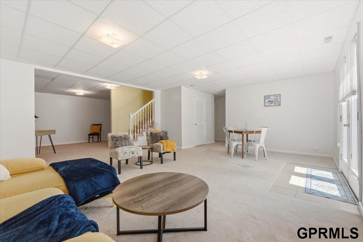 105 E Deer Lane