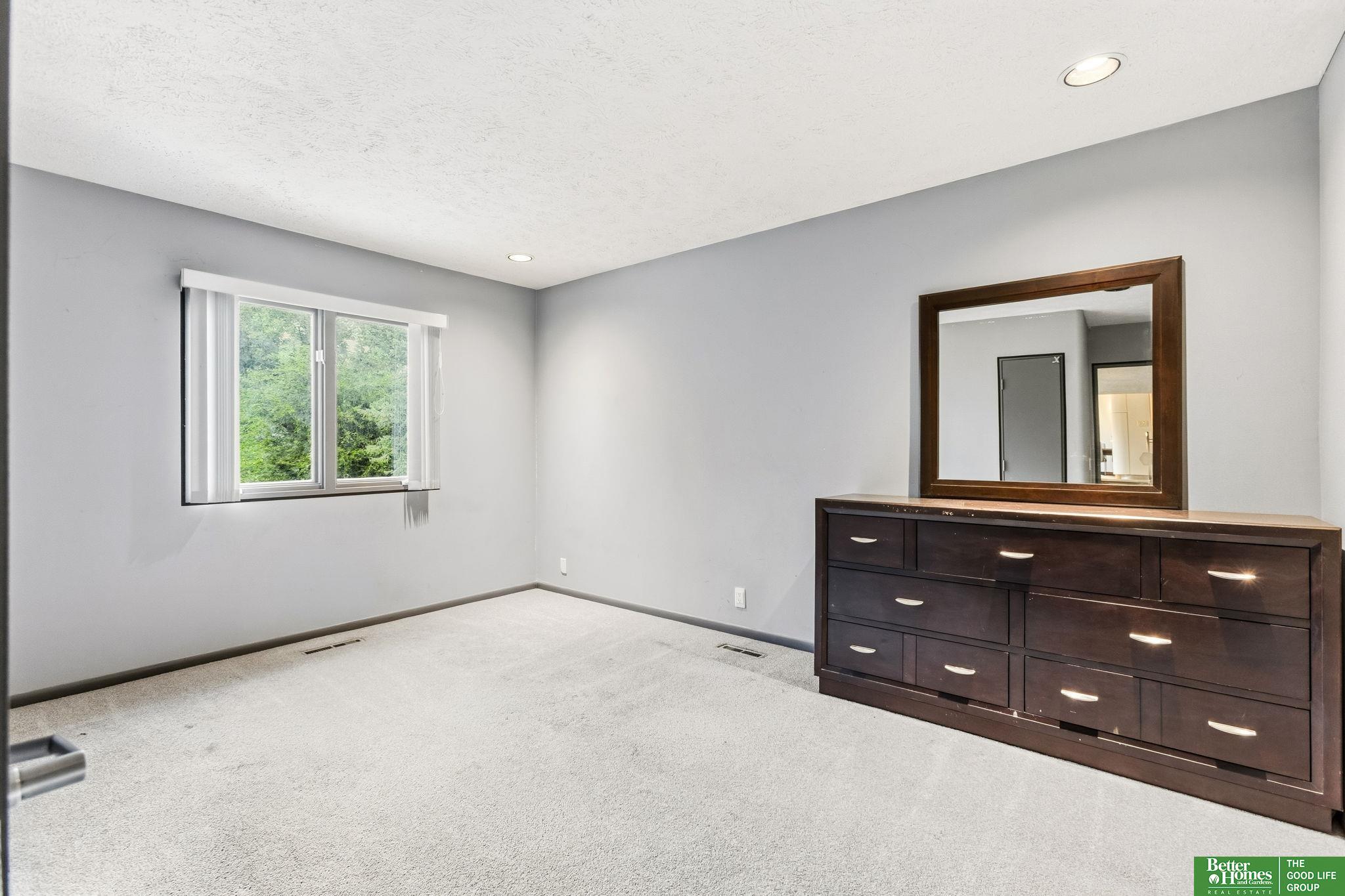 12614 Harney Circle