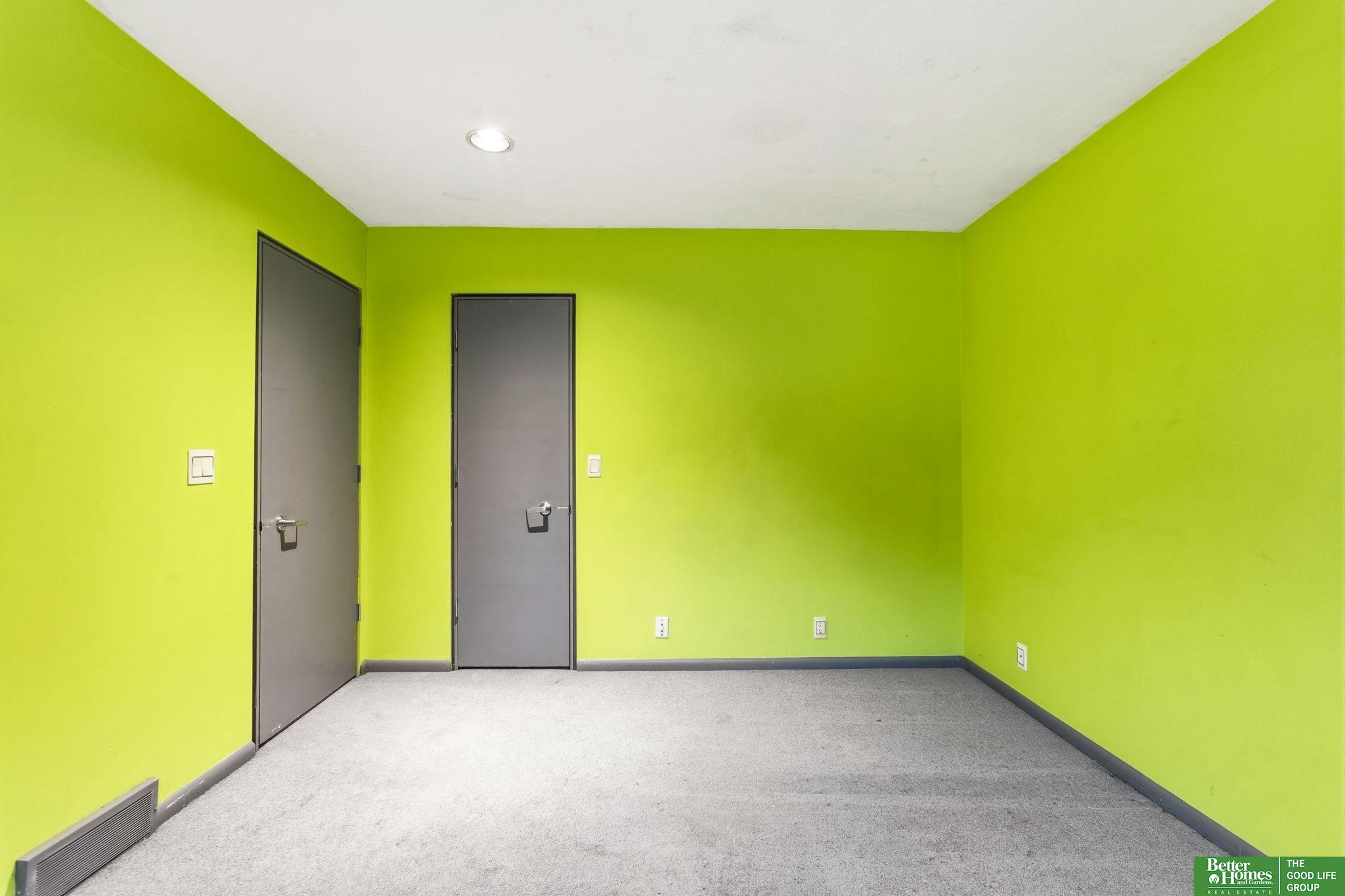 12614 Harney Circle