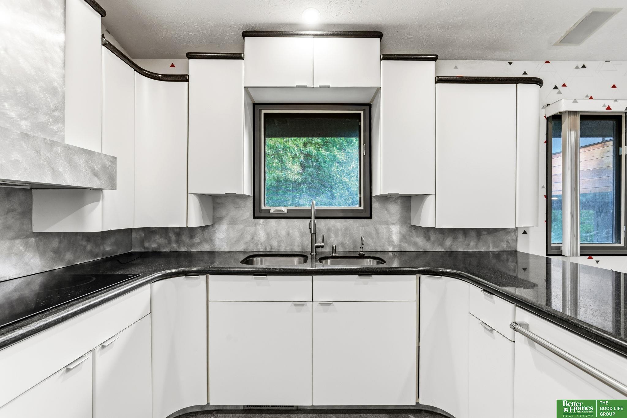 12614 Harney Circle