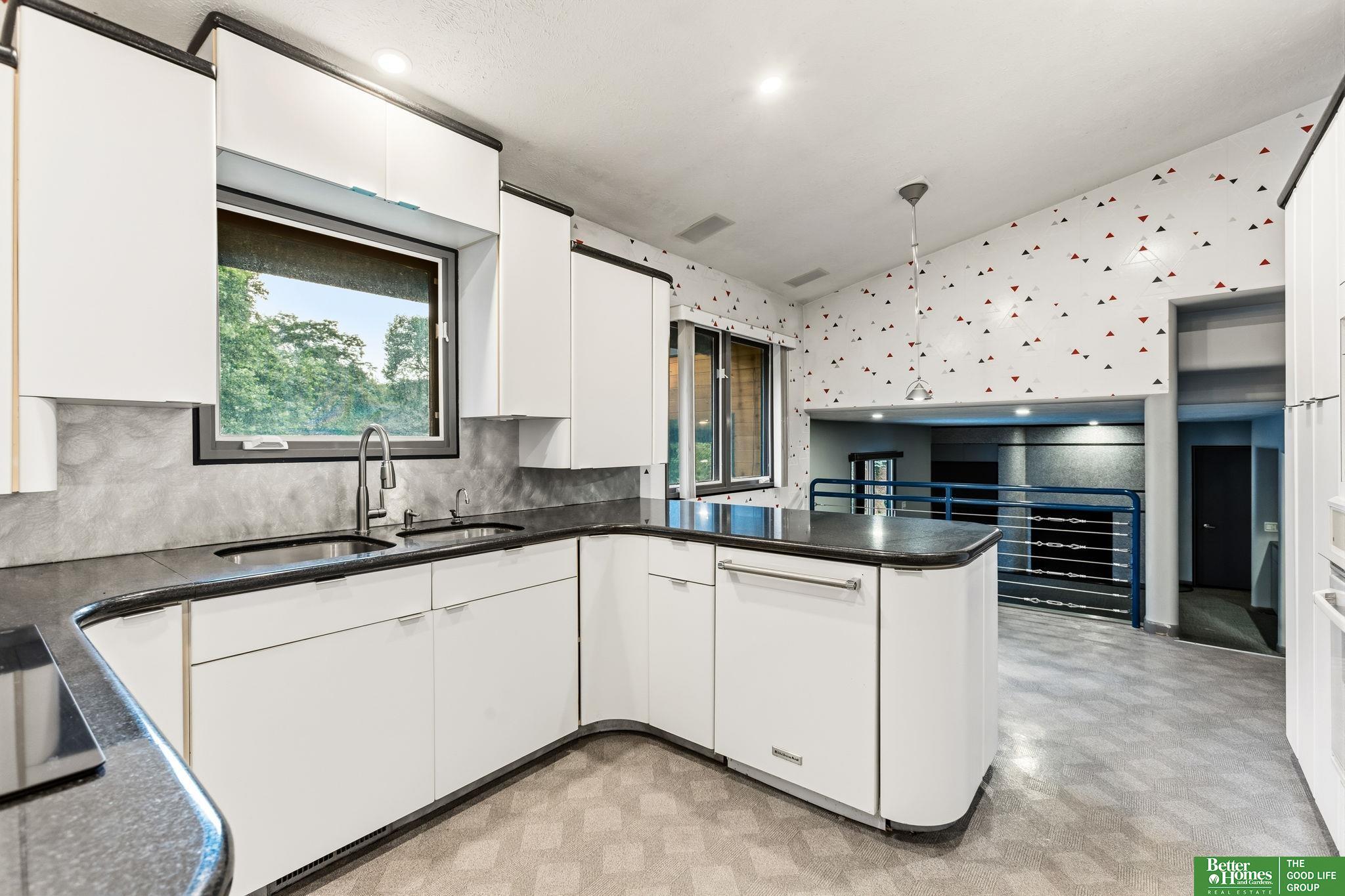 12614 Harney Circle