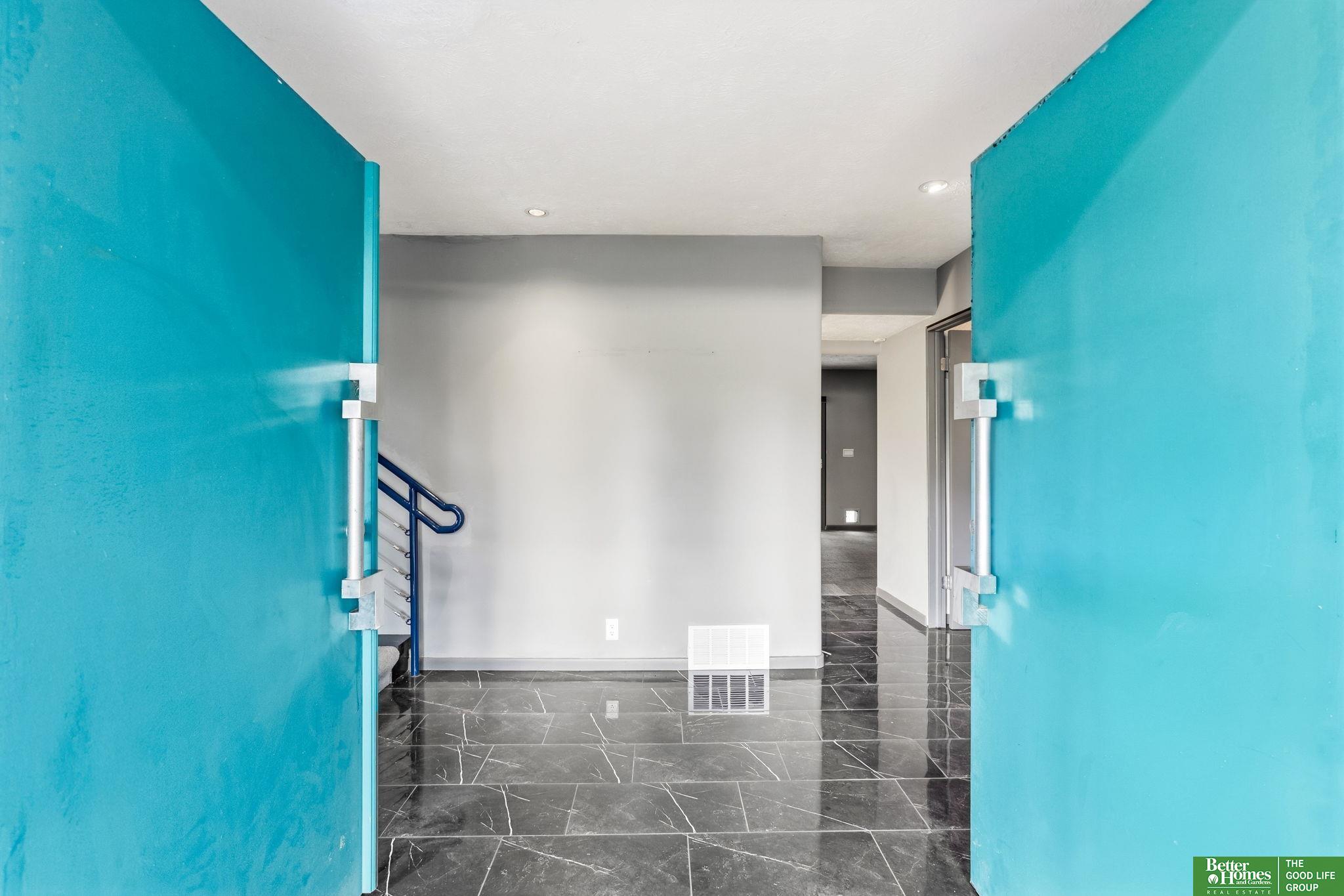 12614 Harney Circle