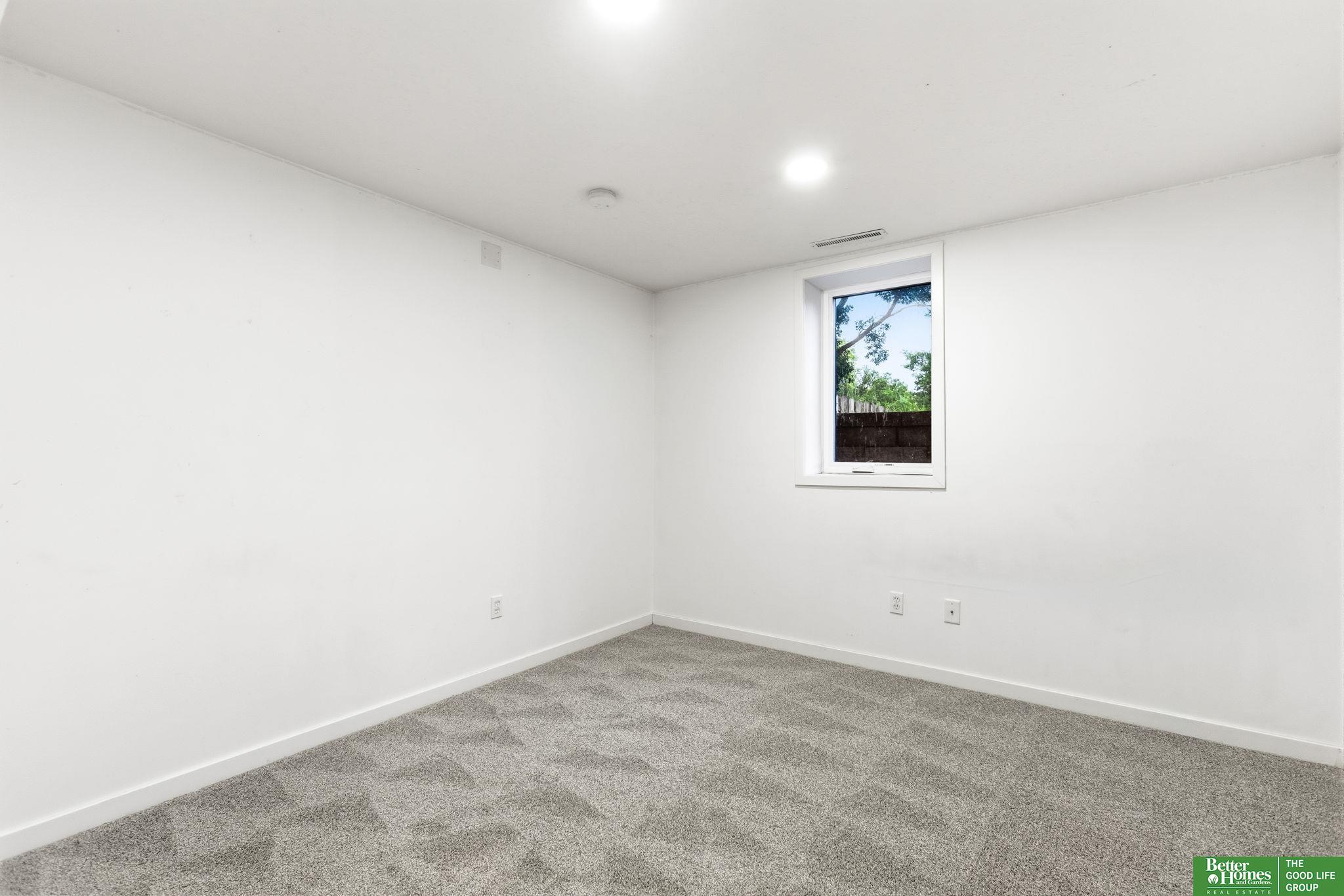 12614 Harney Circle