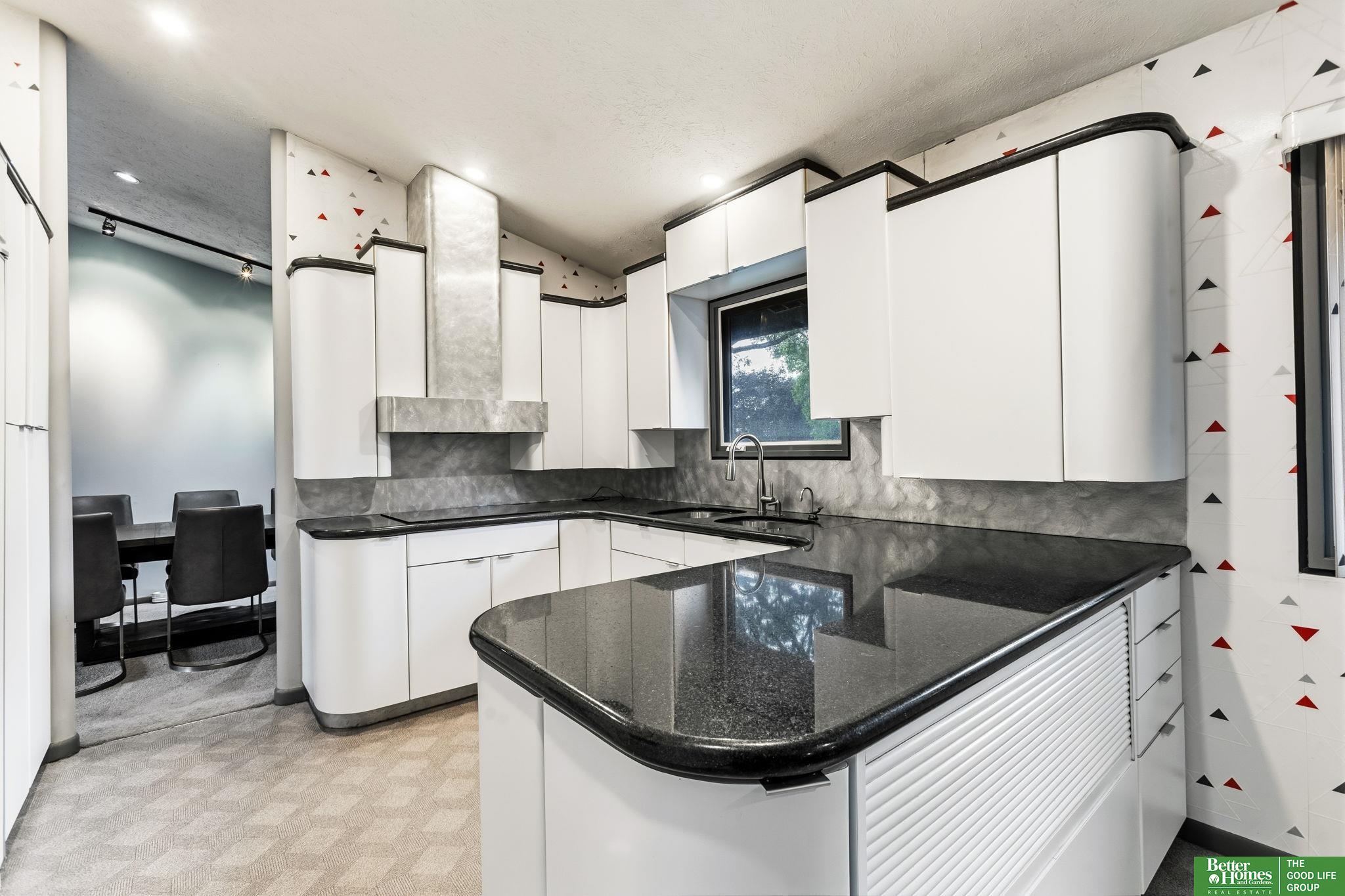 12614 Harney Circle