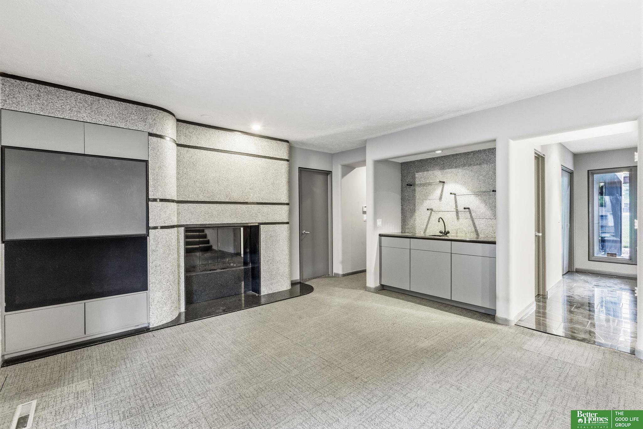 12614 Harney Circle