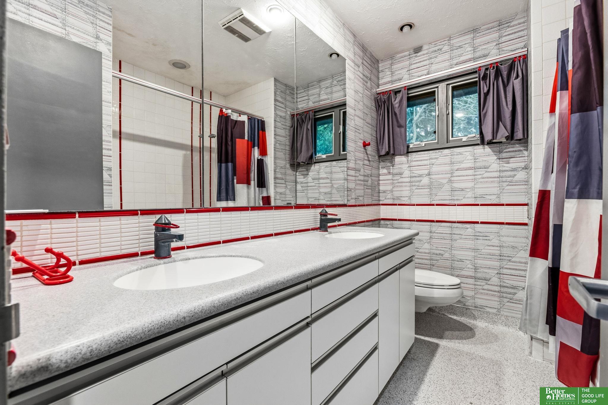 12614 Harney Circle