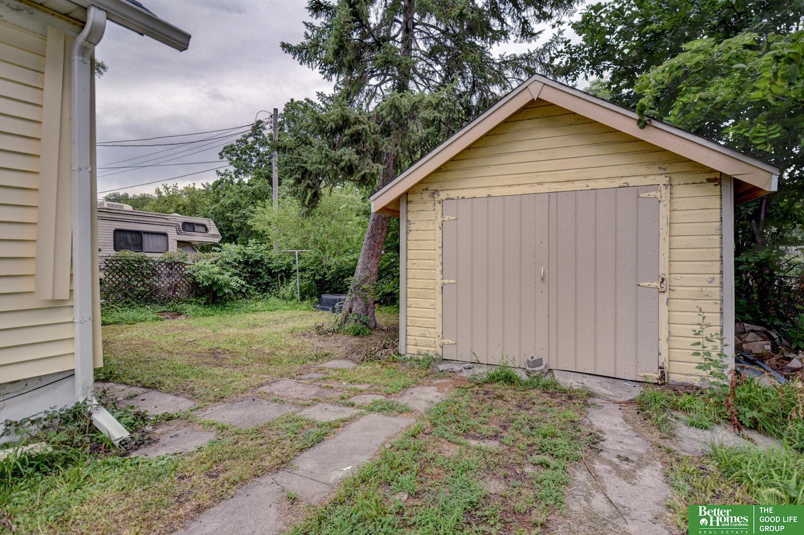 2414 Larimore Avenue