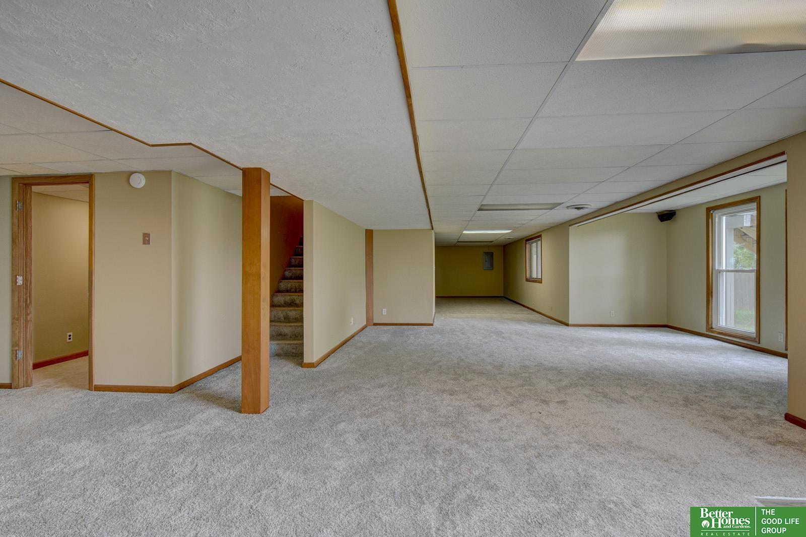 2619 N 155th Street