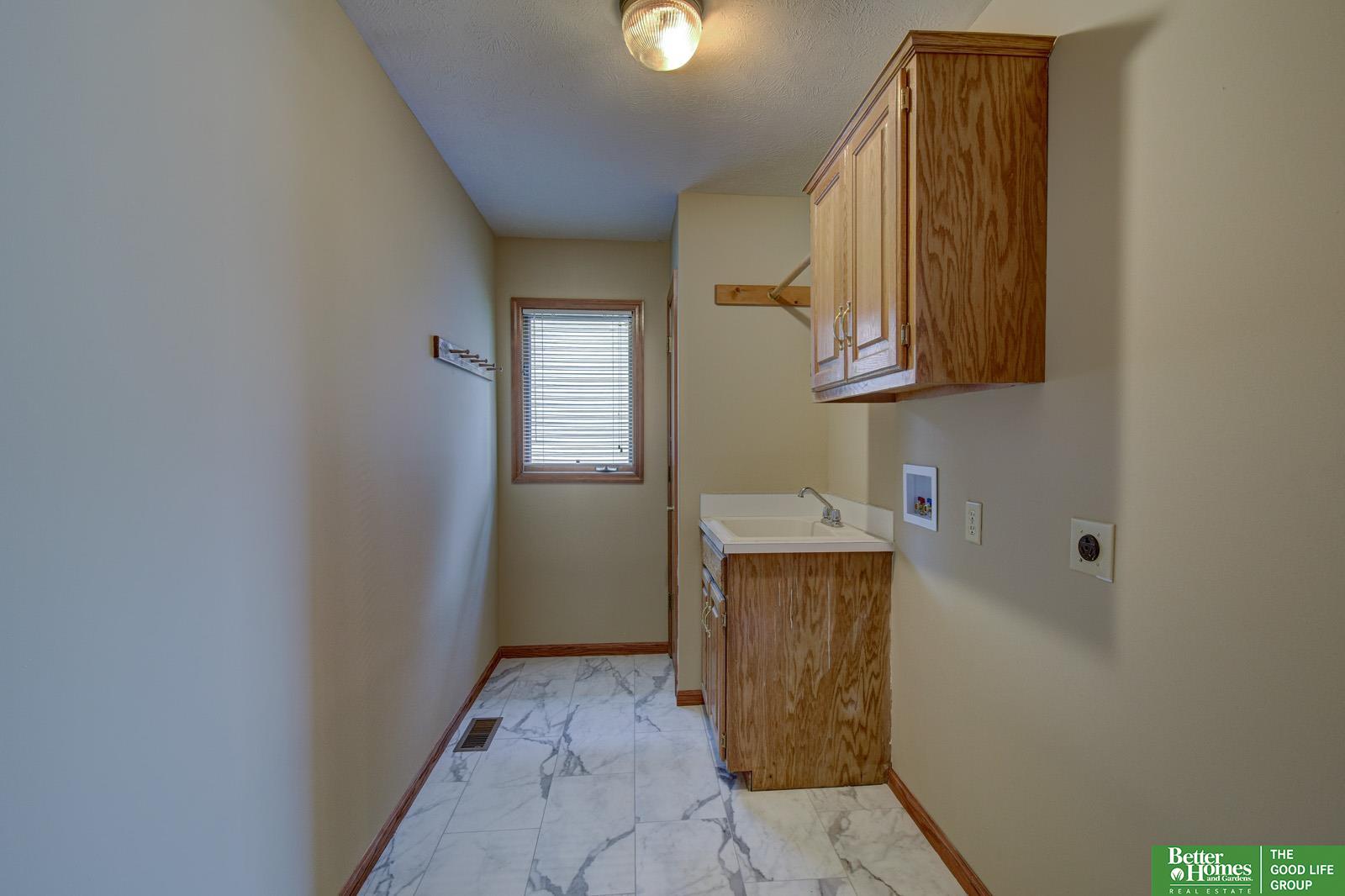 2619 N 155th Street