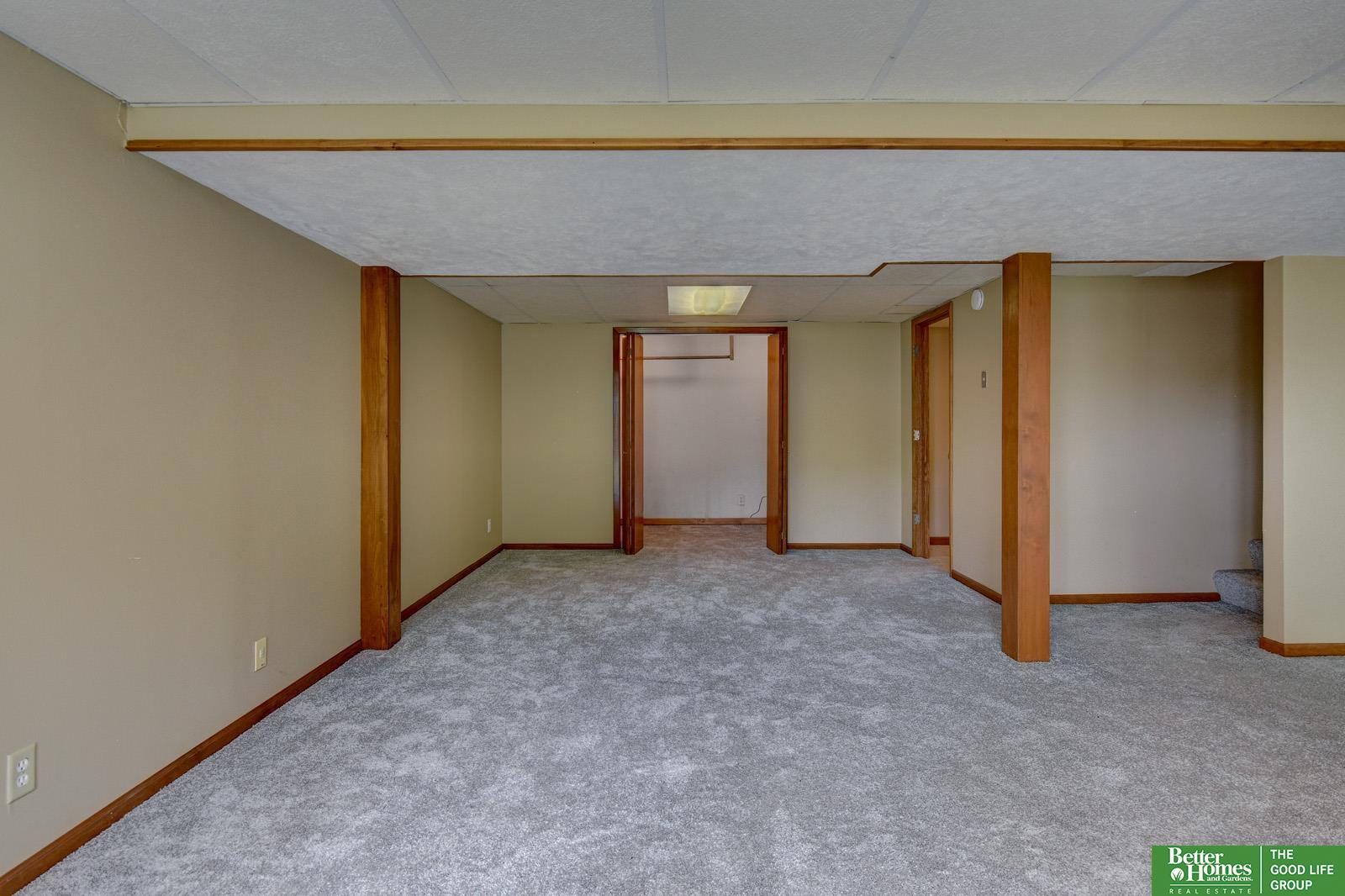 2619 N 155th Street