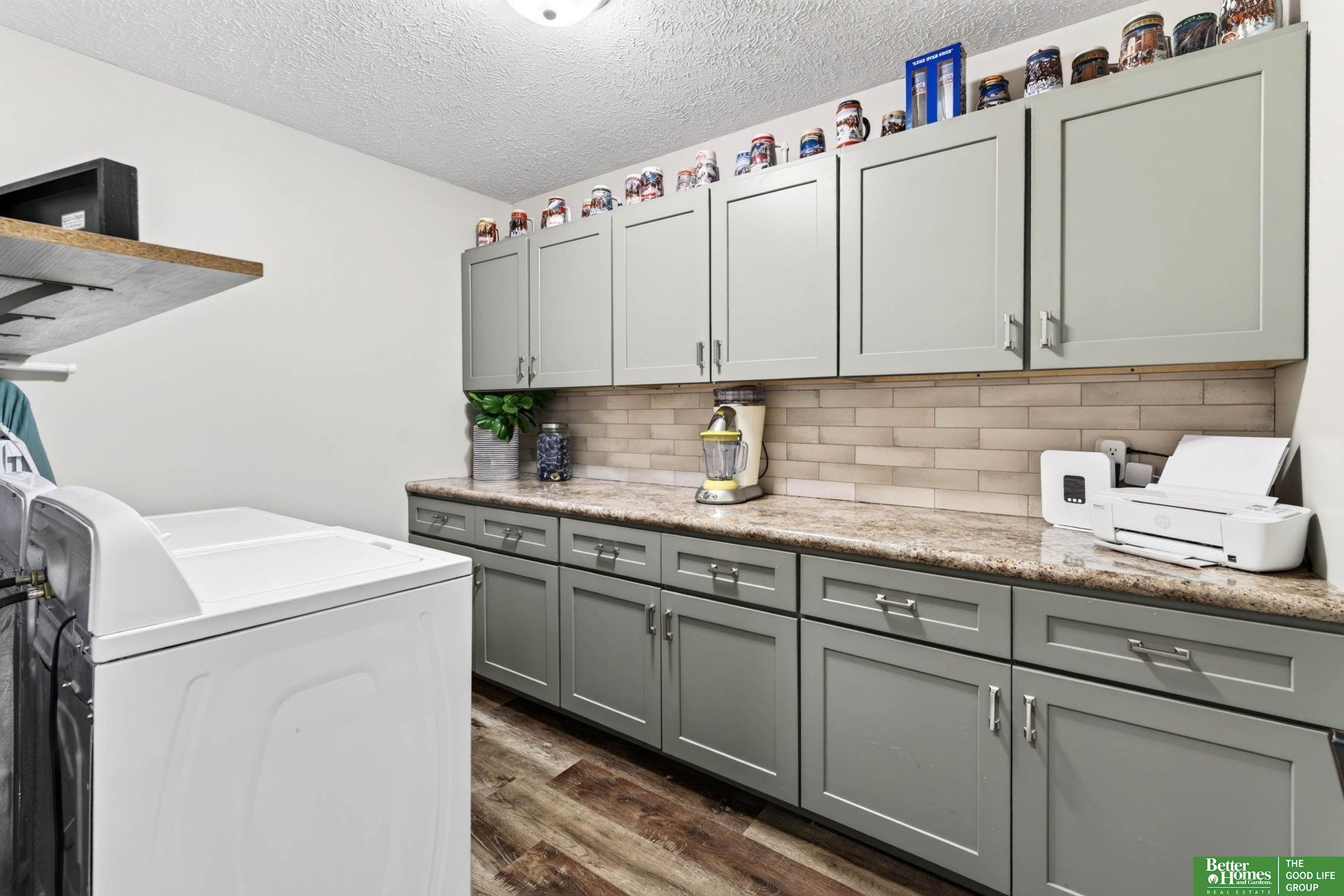 8419 Pawnee Lane