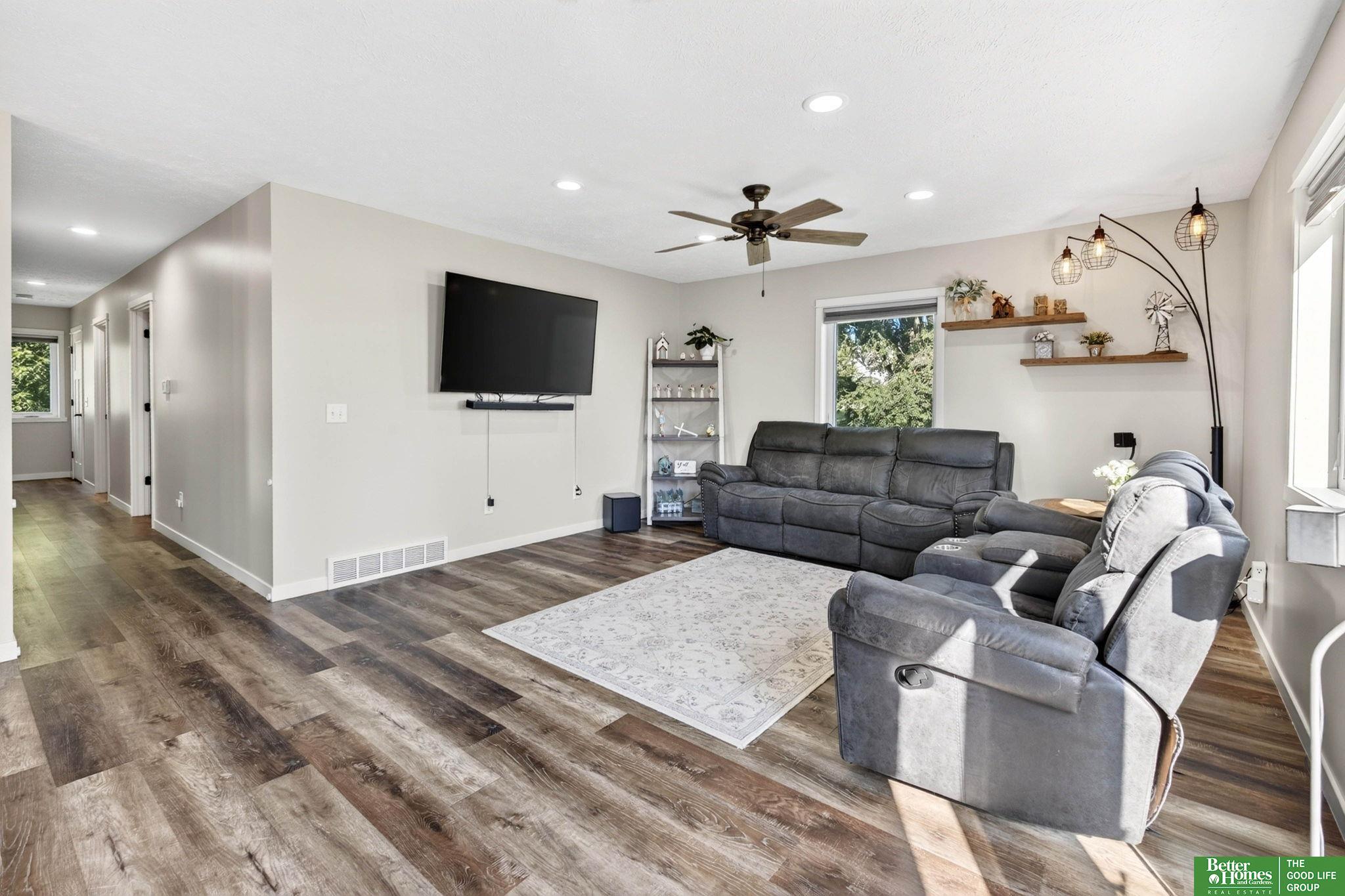 8419 Pawnee Lane