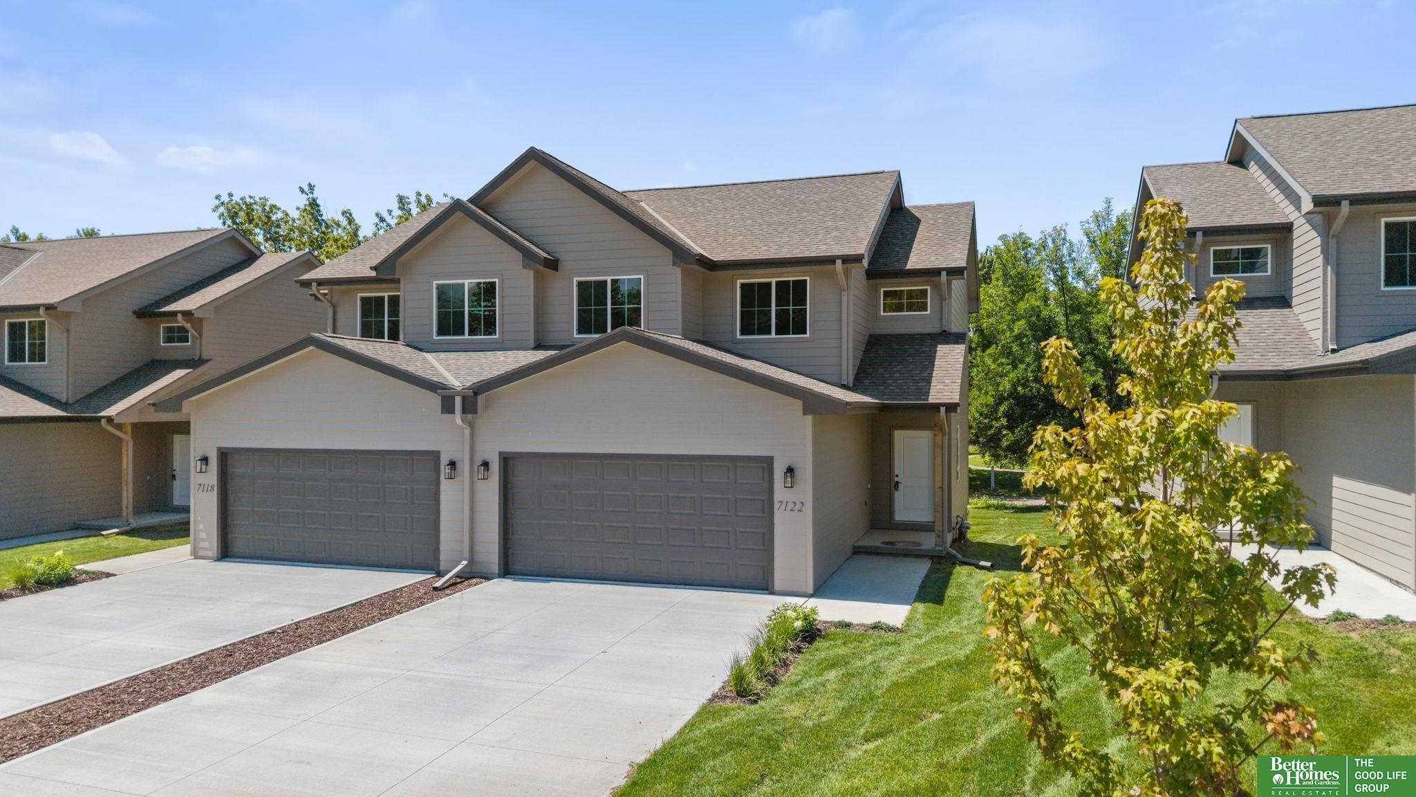 7122 N 79th Court