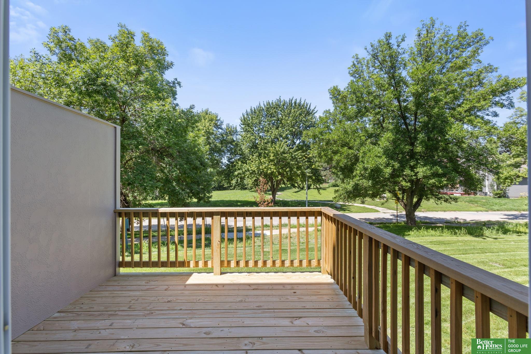 7122 N 79th Court