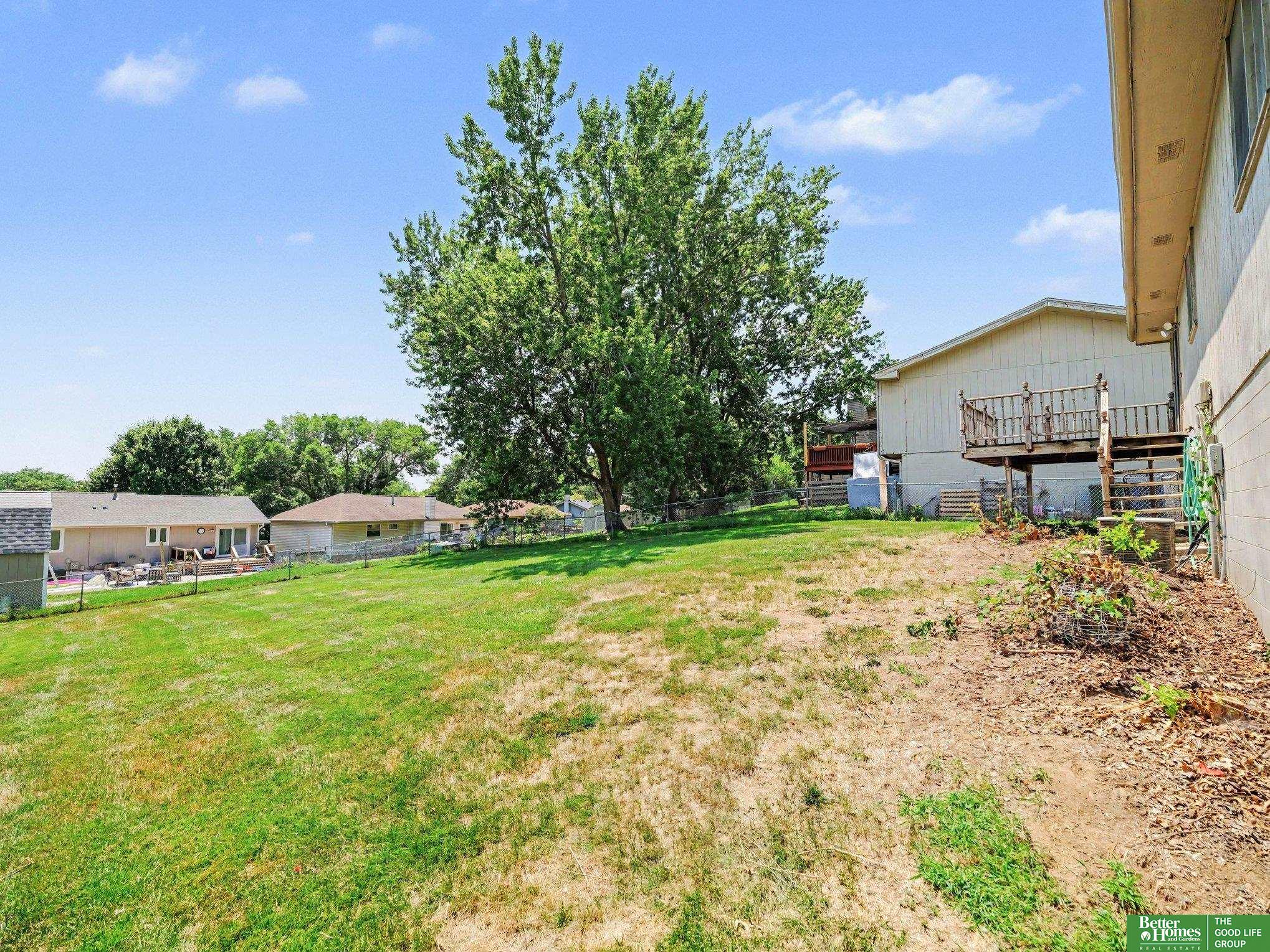 13609 Redwood Circle