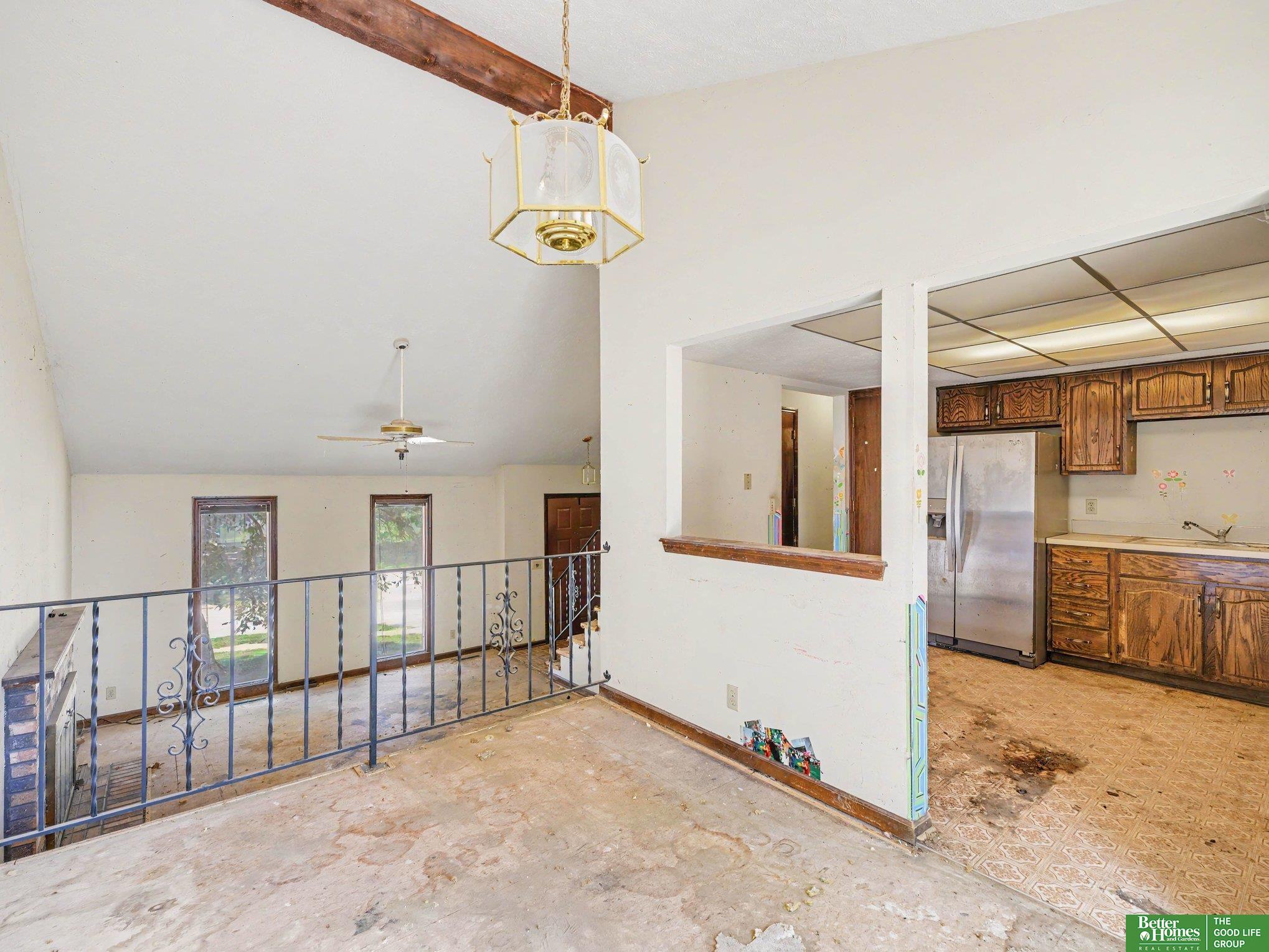 13609 Redwood Circle