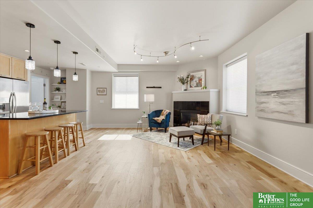 1403 Farnam Street # 512