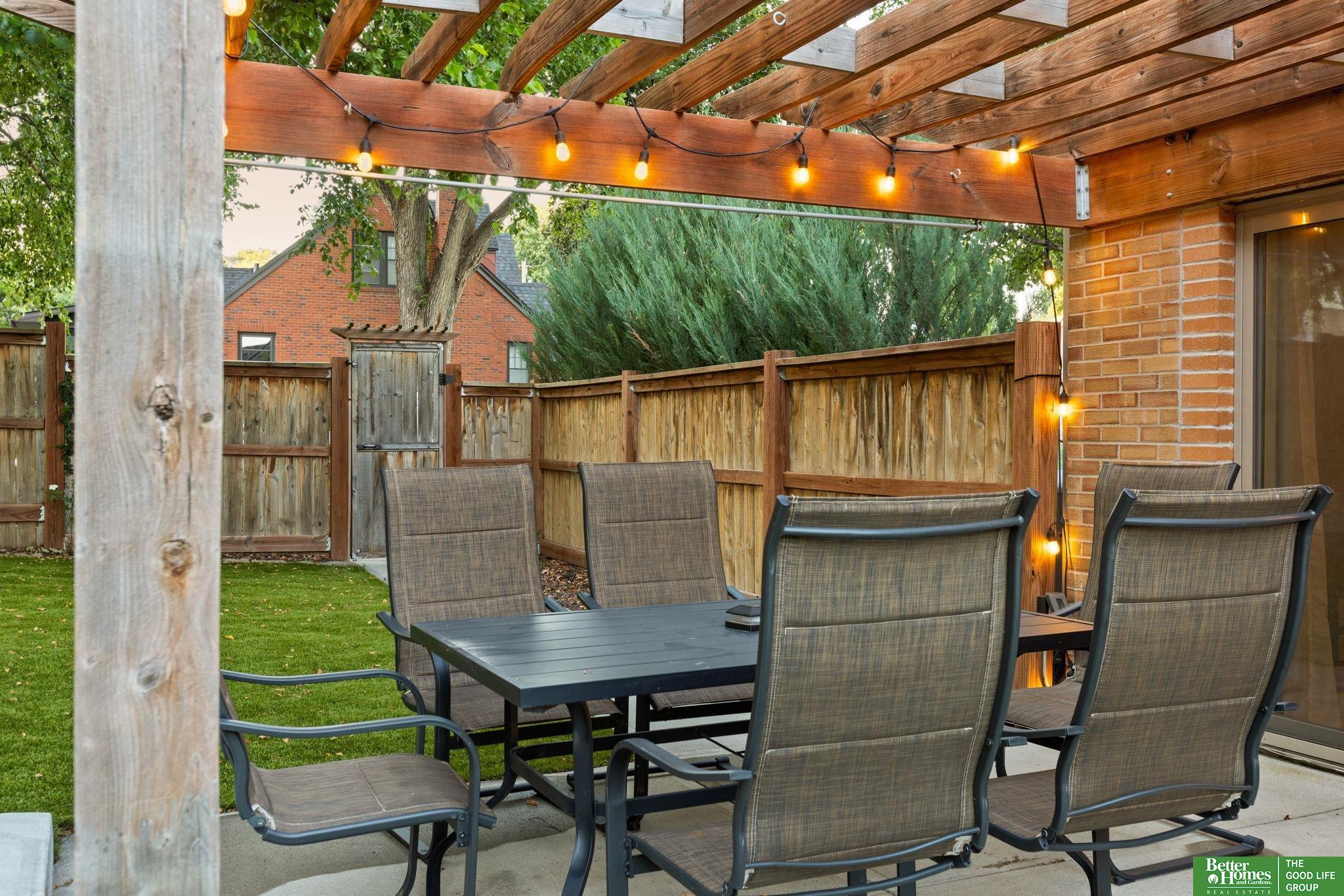 1302 S 61st Street